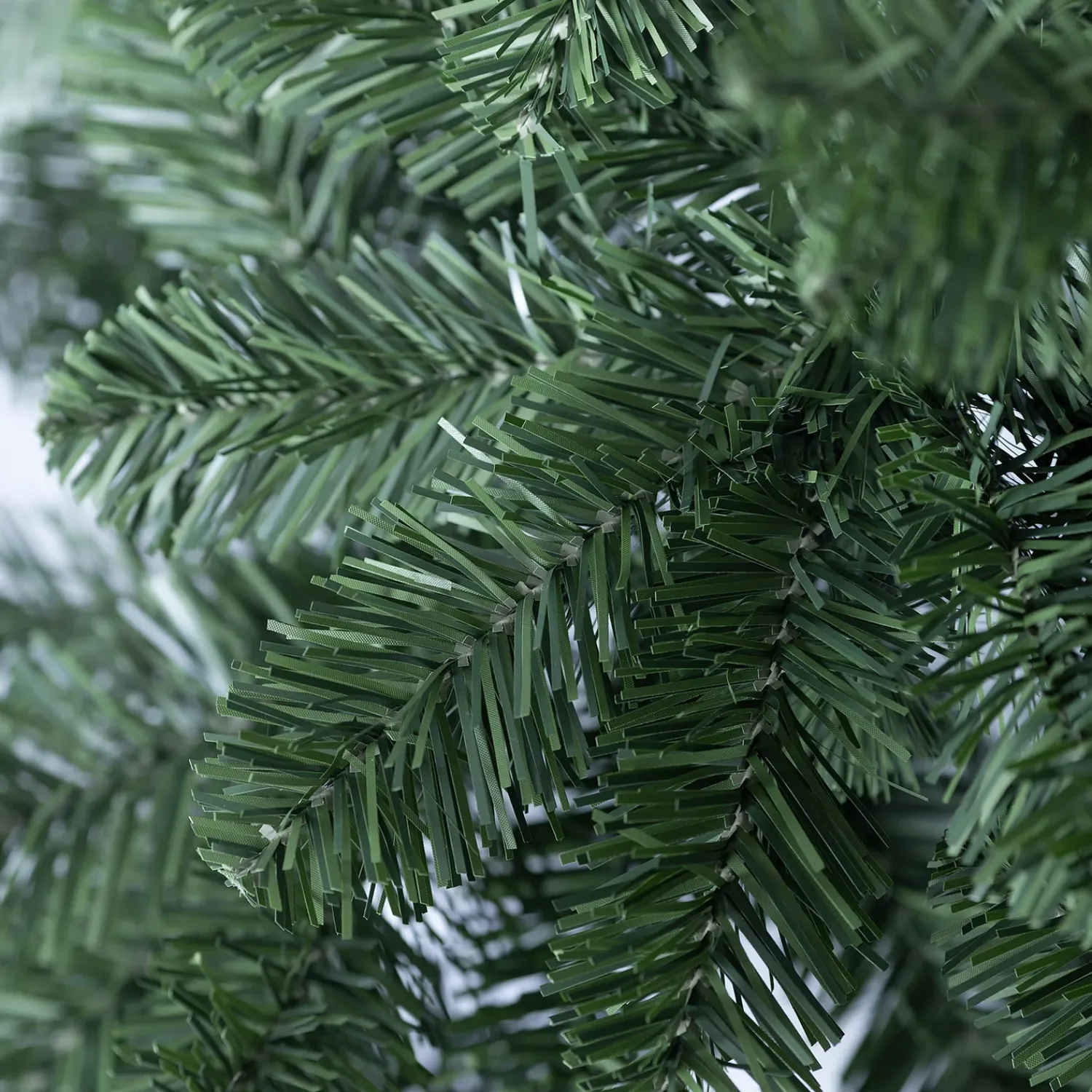 Plow & Hearth Lighted Trees & Garlands>6' Montfair Pine Christmas Tree