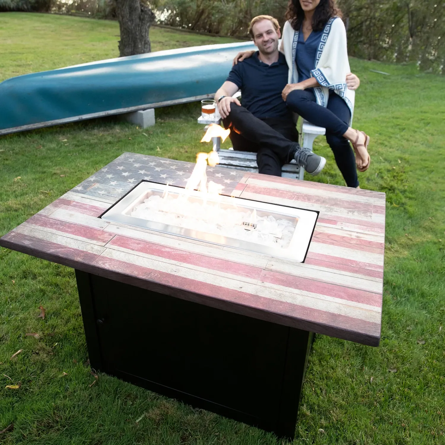 Plow & Hearth Fire Pits|Fire Pits>Americana Propane Gas Fire Pit with Faux Wood Tabletop and Glass Rocks