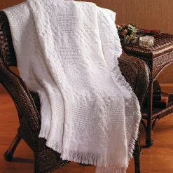 Plow & Hearth Throws & Blankets>Basket Weave Cotton Heart Throw
