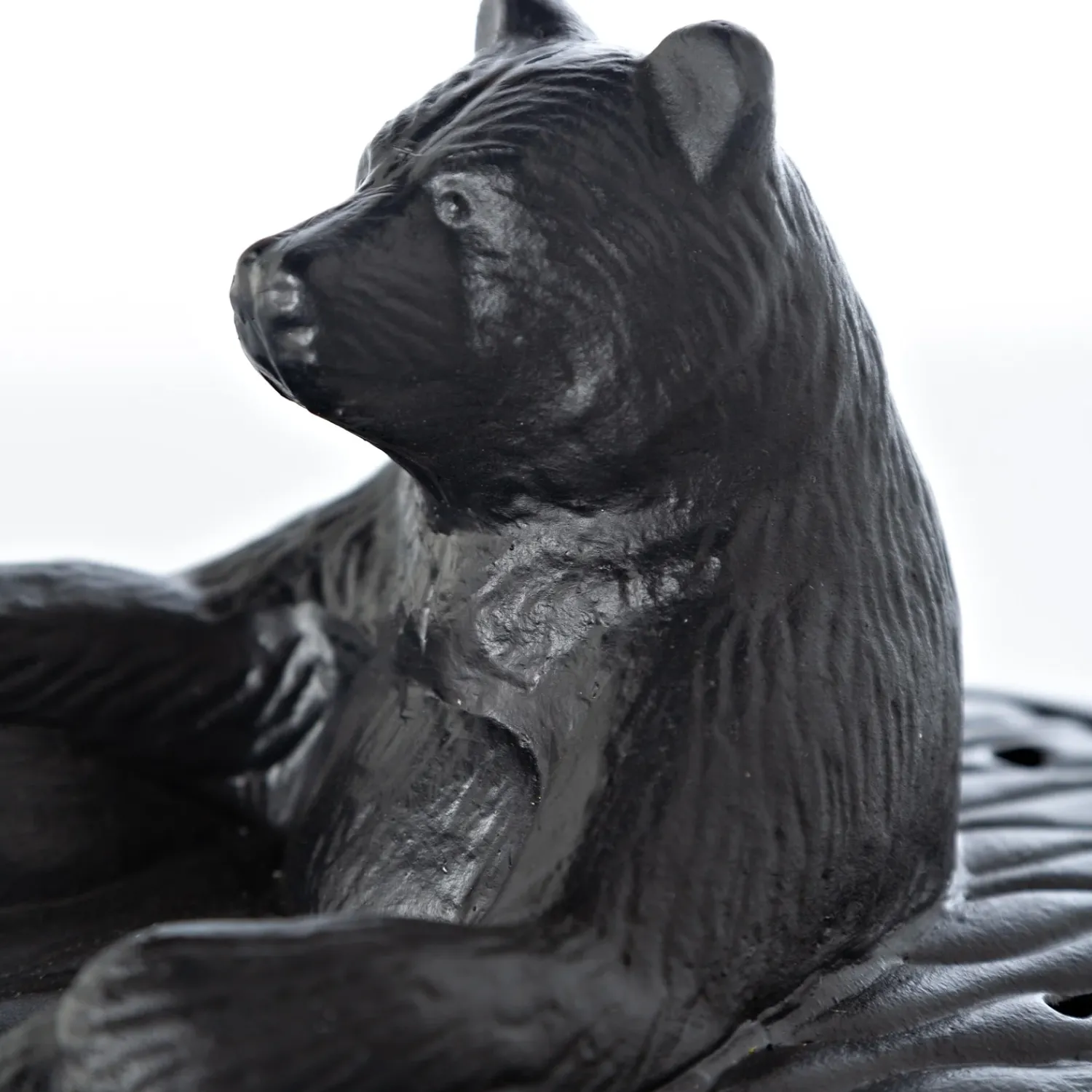 Plow & Hearth Woodstove Steamers>Bear in Bath Wood Stove Steamer in Cast Iron