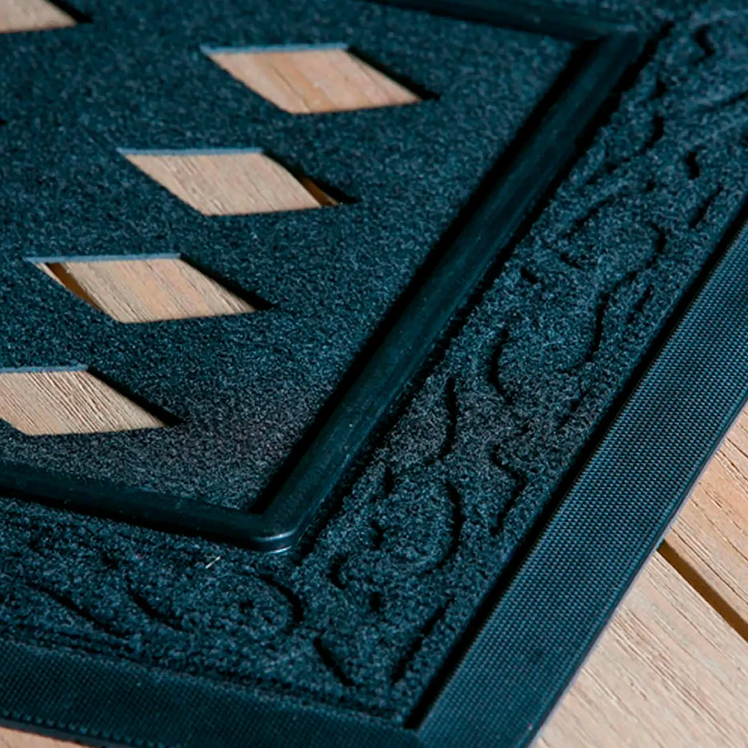 Plow & Hearth Interchangeable Mats>Black Scroll Sassafras Mat Tray
