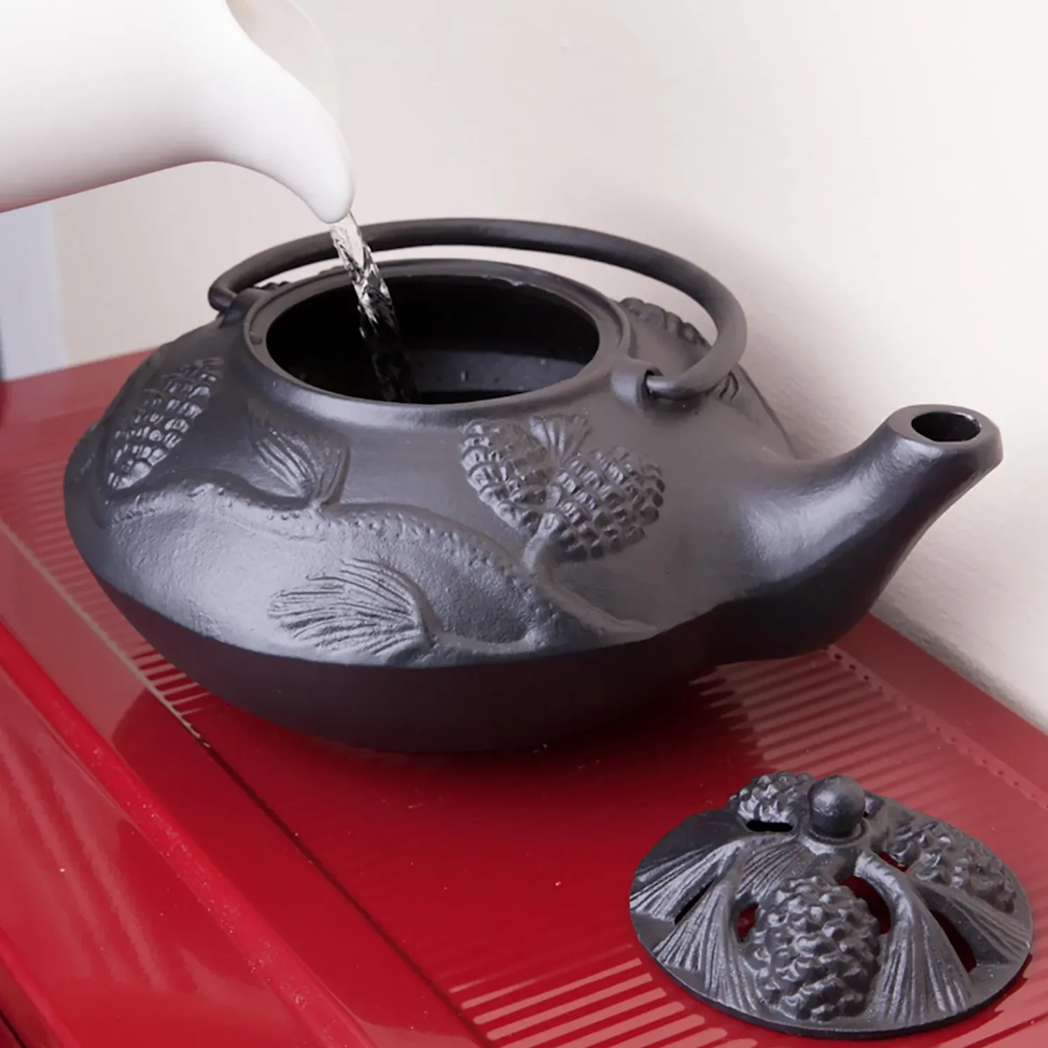 Plow & Hearth Woodstove Steamers>Cast Iron Wood Stove Kettle Steamer with Pine Cone Design Black