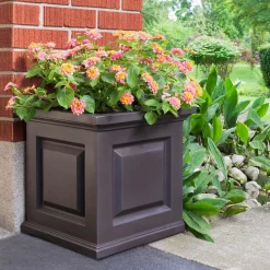 Plow & Hearth Planters & Plant Stands><noscript><img width=