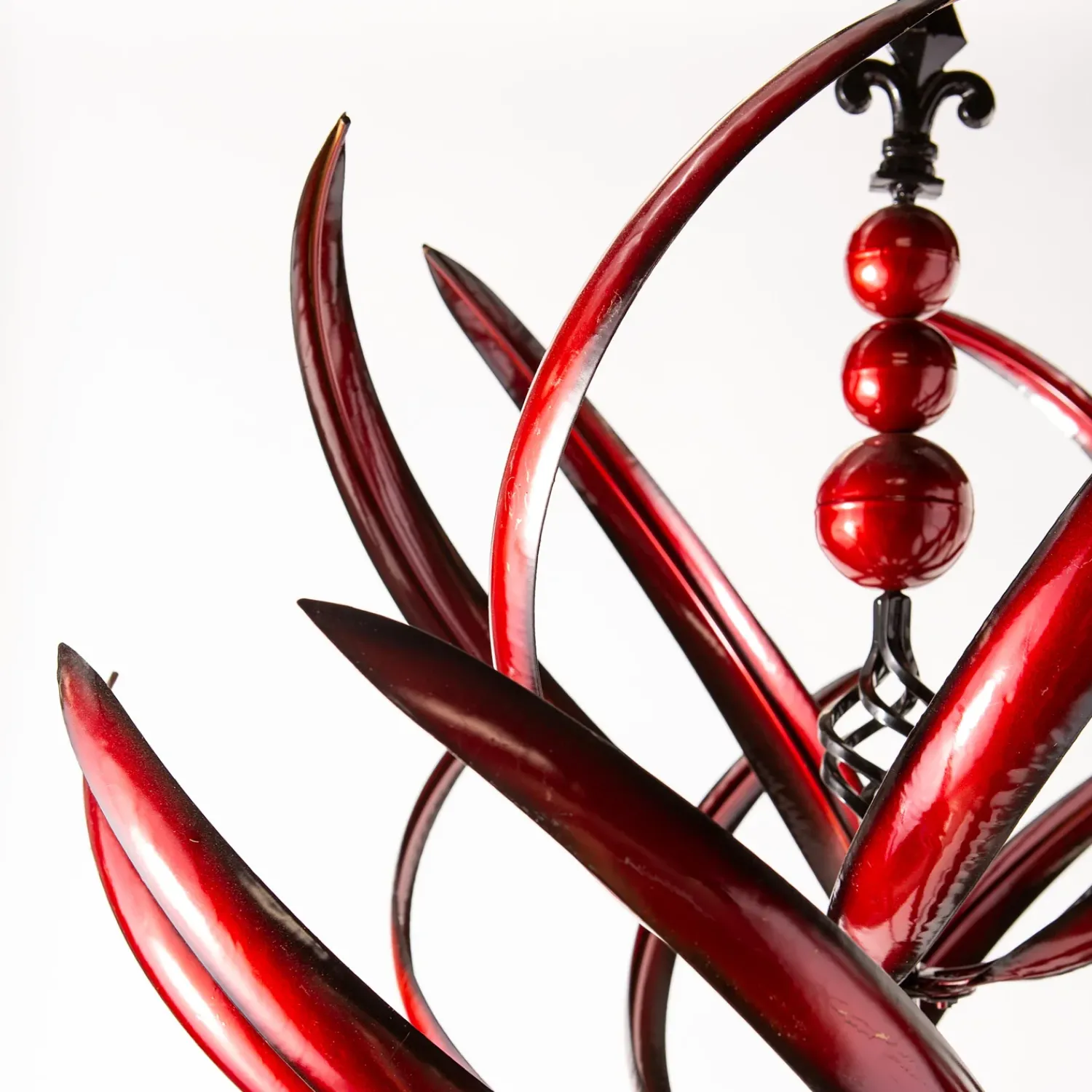 Plow & Hearth Wind Spinners>Crimson Lotus Metal Wind Spinner