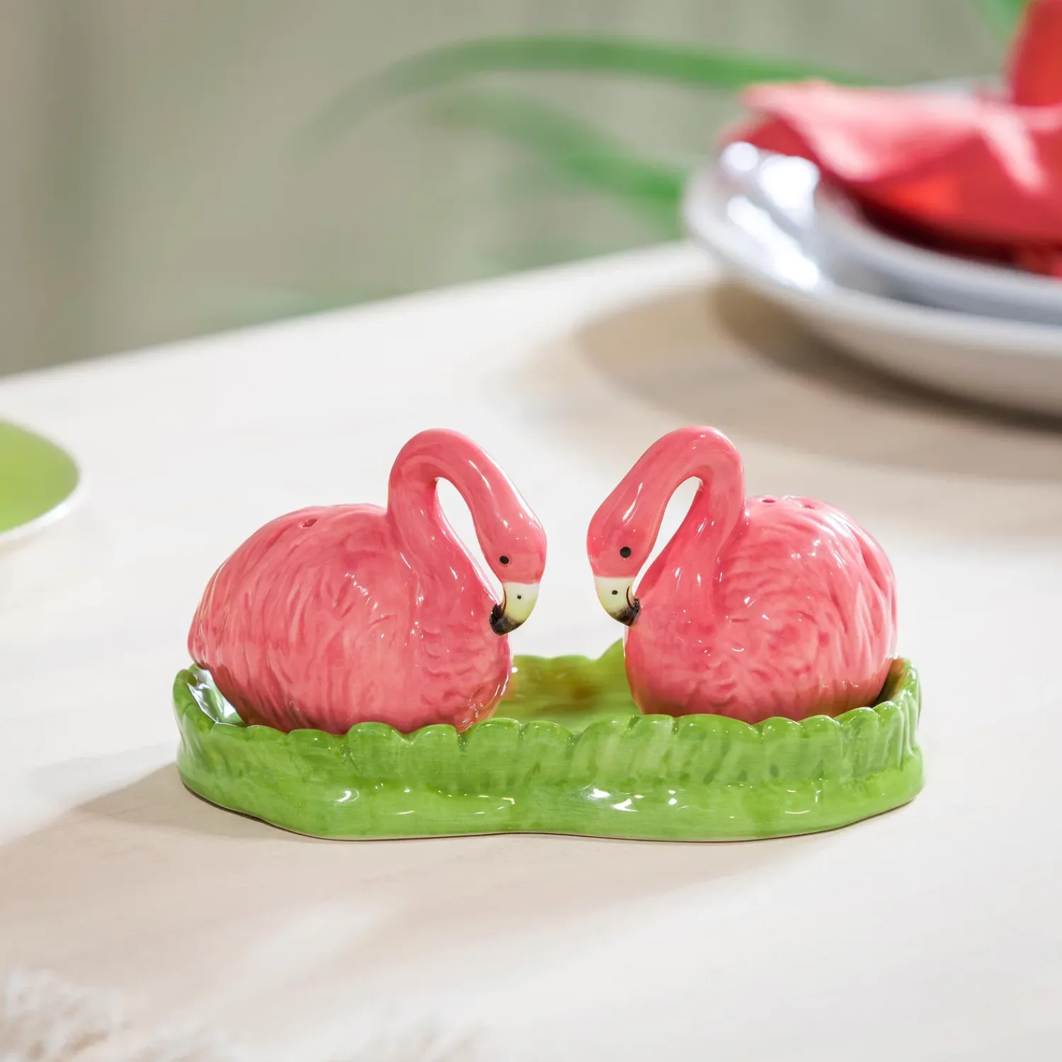 Plow & Hearth Salt & Pepper Shakers>Flamingo Ceramic Salt and Pepper Shaker Set