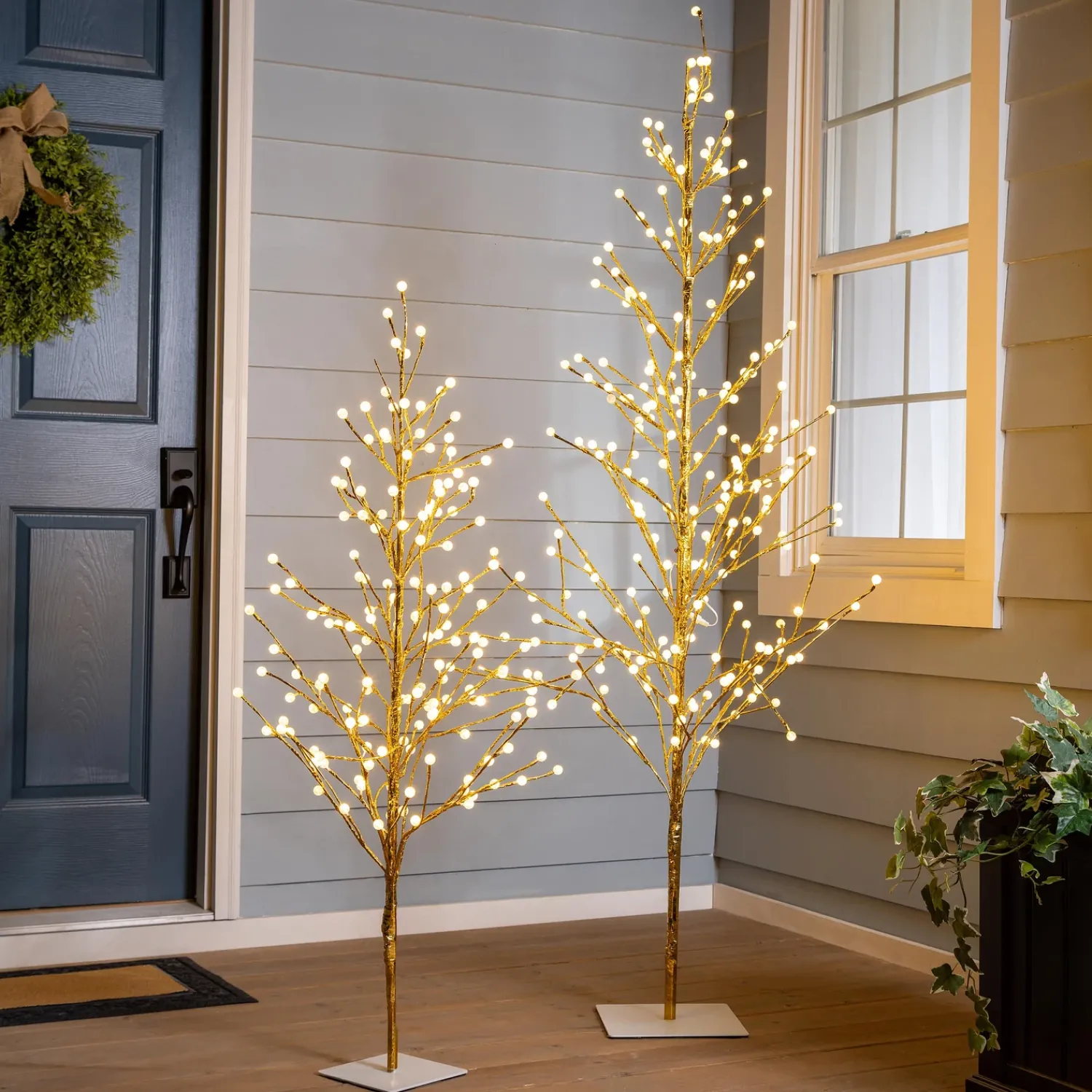 Plow & Hearth Lighted Trees & Garlands>6'H Indoor/Outdoor Gold Metallic Tree with 240 Warm White Lights