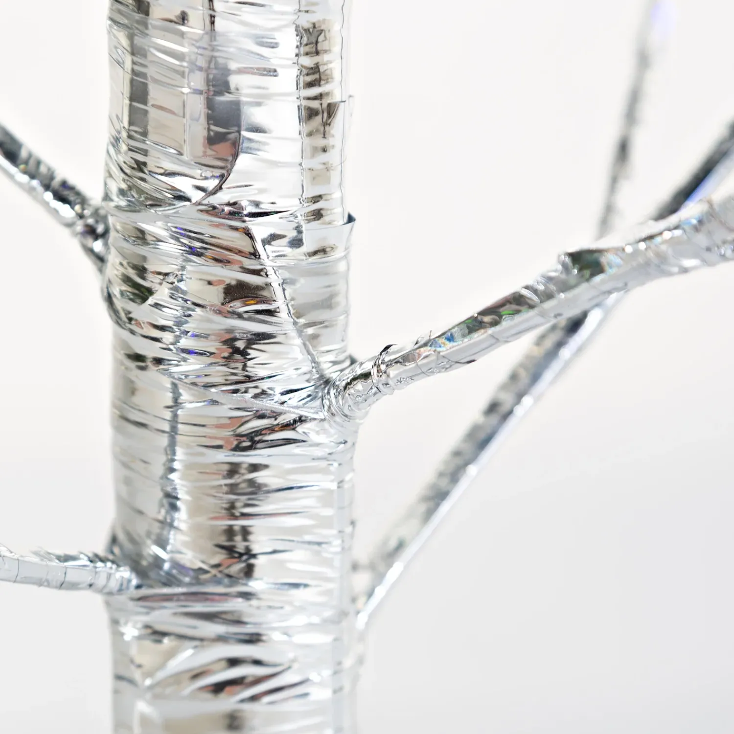 Plow & Hearth Lighted Trees & Garlands>4'H Indoor/Outdoor Silver Metallic Tree with 112 Lights