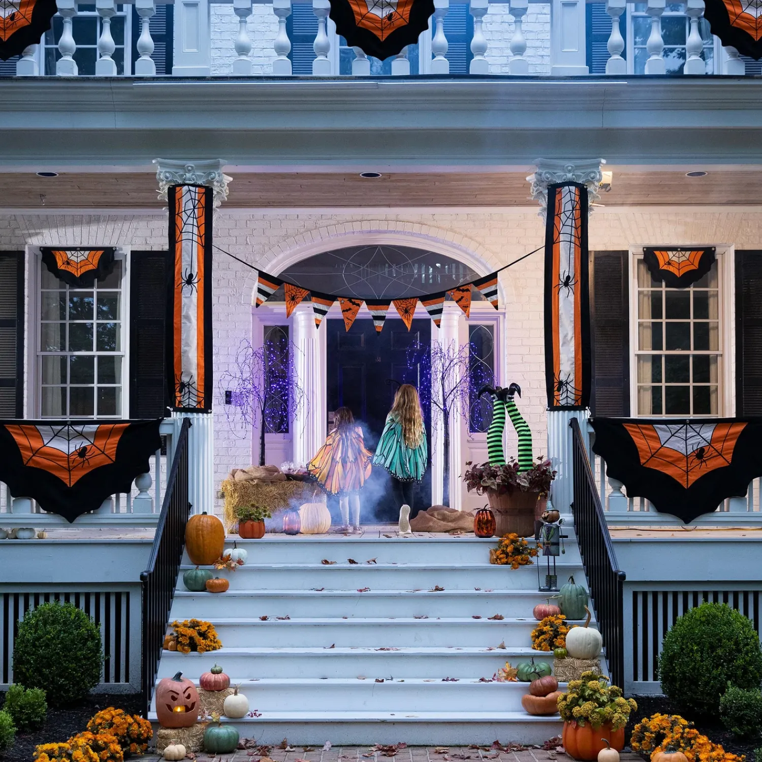 Plow & Hearth Bunting & Banners>Halloween Spider Web Cotton Pillar Bunting