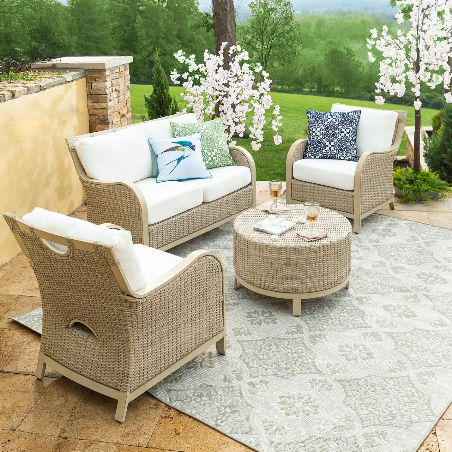 Plow & Hearth Area Rugs>Hamilton Vintage Indoor/Outdoor Rug, 7'10" x 10" Ivory