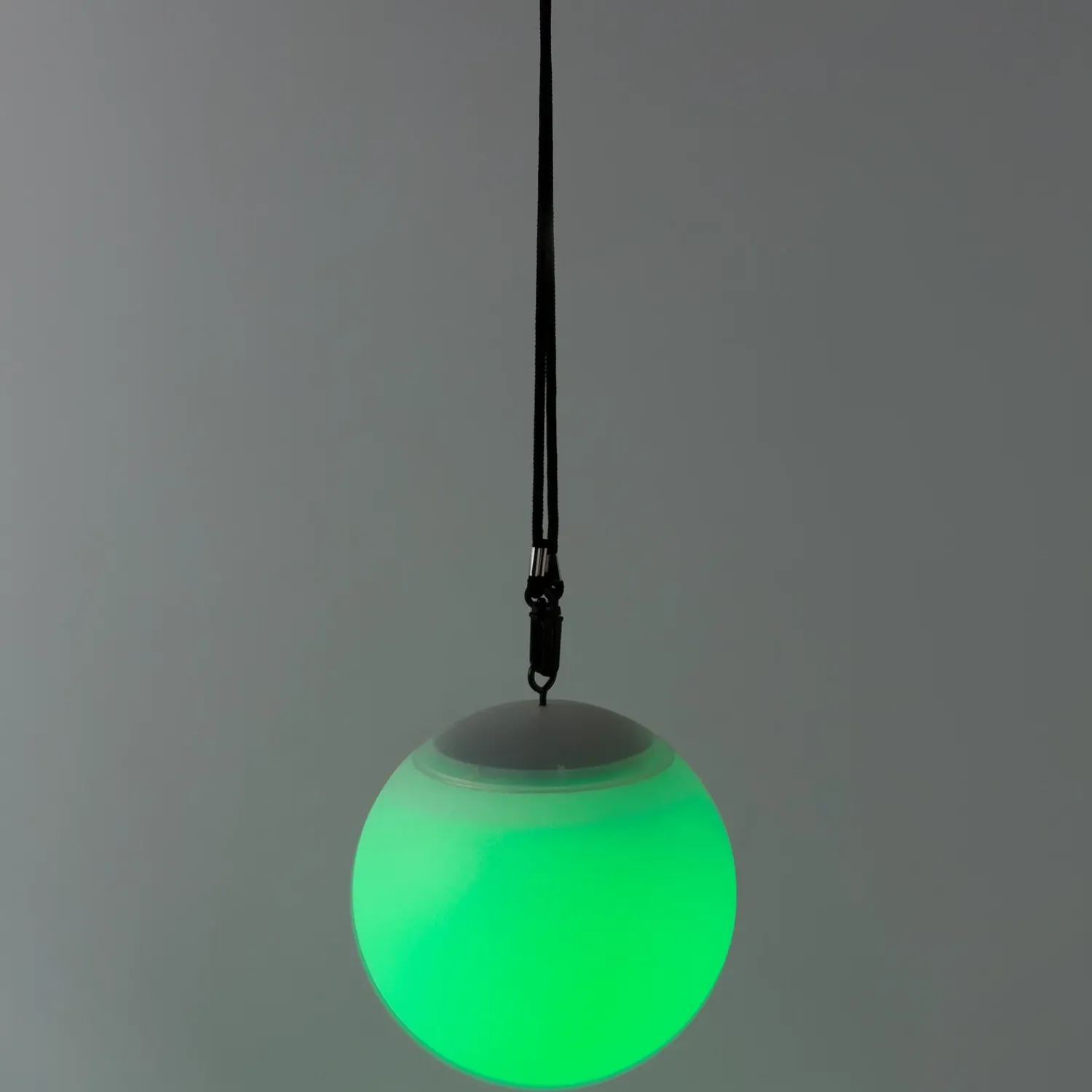 Plow & Hearth Lighted Garden Decorations|Lighted Accents>Hanging Solar Color Changing Sphere Light Black