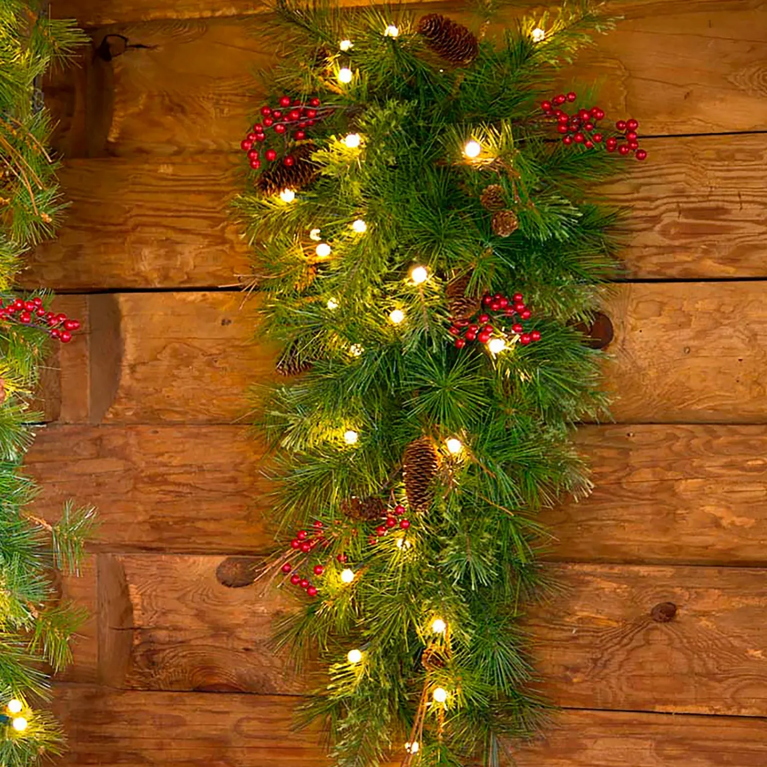 Plow & Hearth Lighted Trees & Garlands|Lighted Garden Decorations>Indoor/Outdoor Blue Ridge Teardrop Swag with Battery-Operated Dual-Function Lights