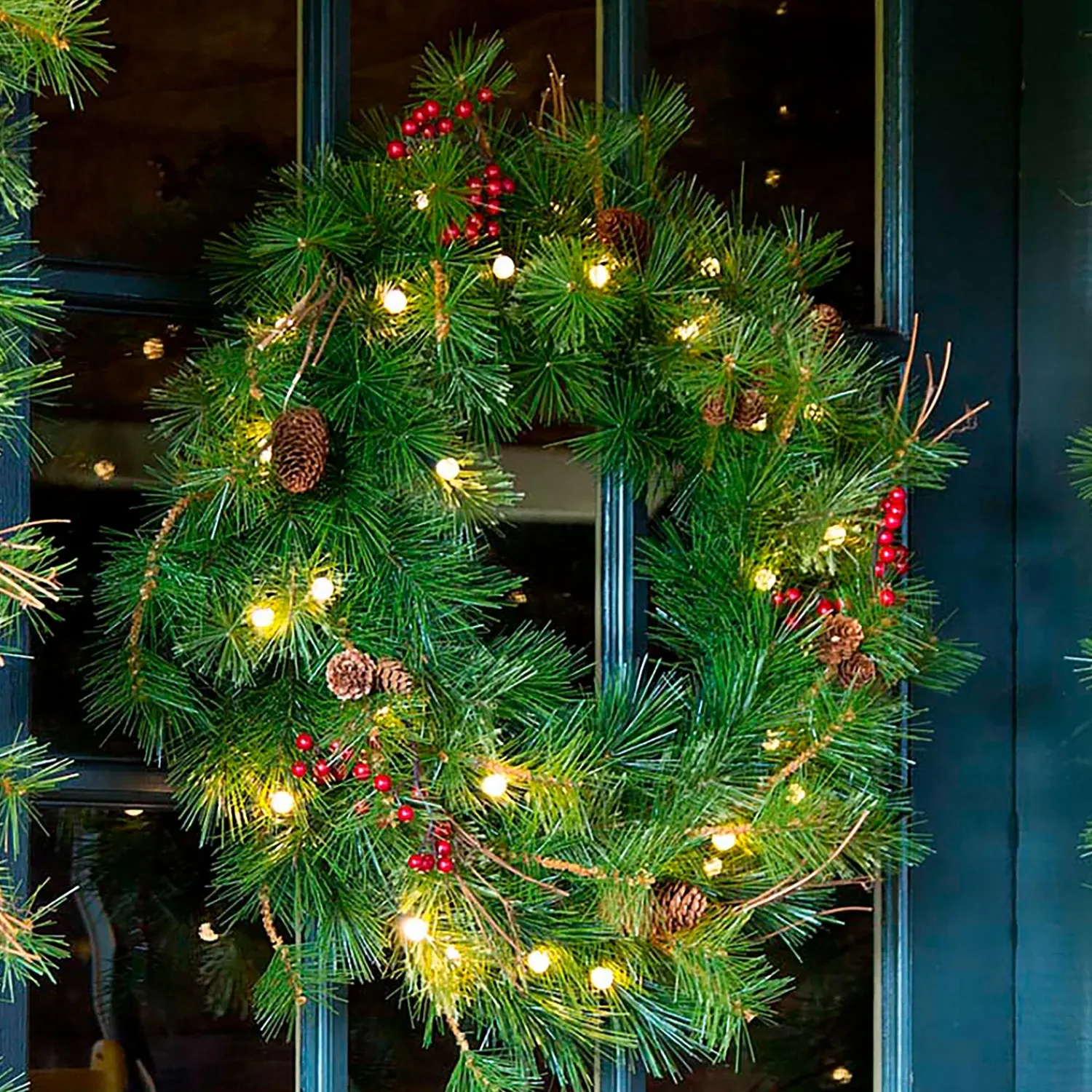 Plow & Hearth Wreaths|Faux Flowers & Plants>Indoor/Outdoor Blue Ridge Wreath with Battery-Operated Dual-Function Lights, 30" dia.