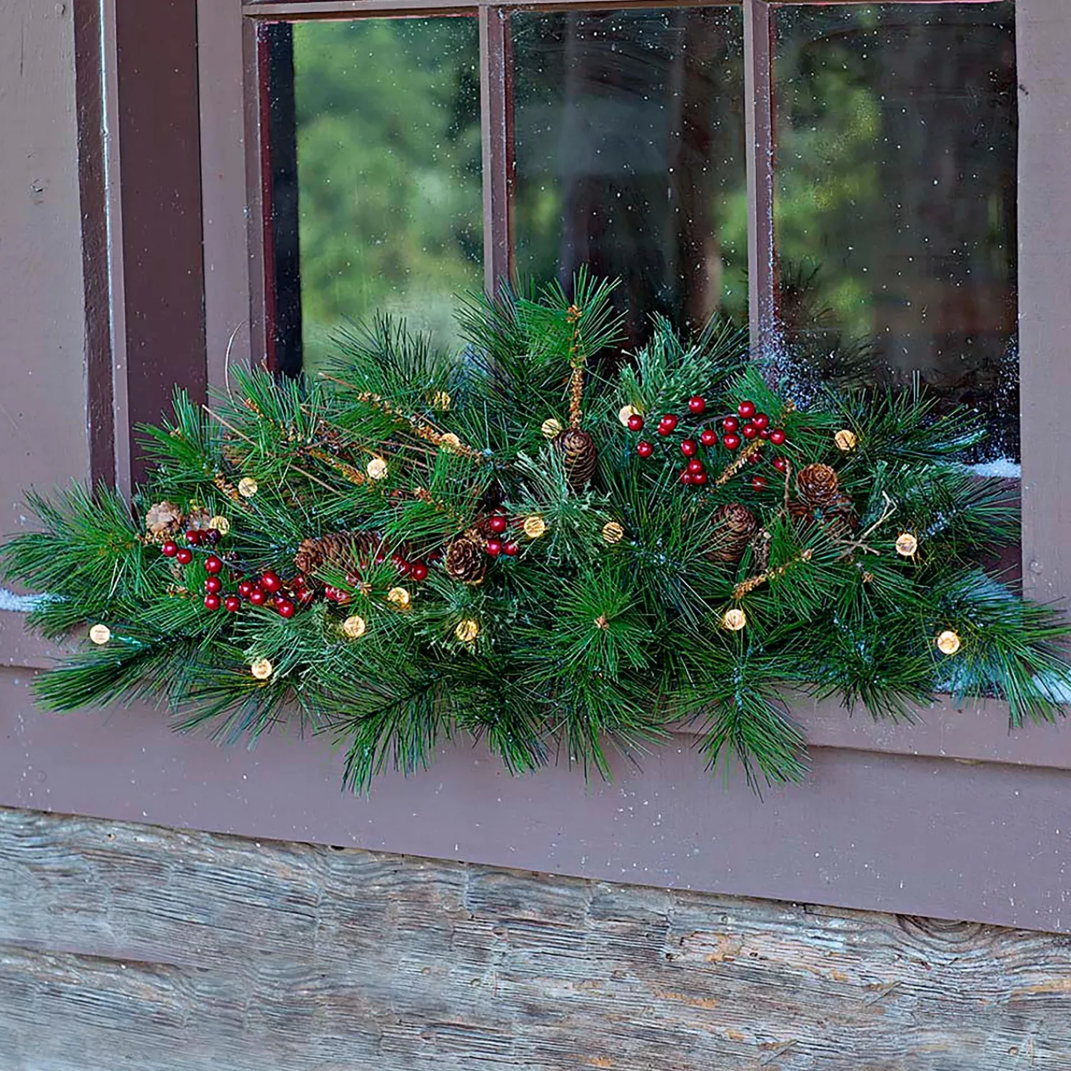 Plow & Hearth Faux Flowers & Plants|Lighted Trees & Garlands>Indoor/Outdoor Blue Ridge Window Swag with Battery-Operated Dual-Function Lights