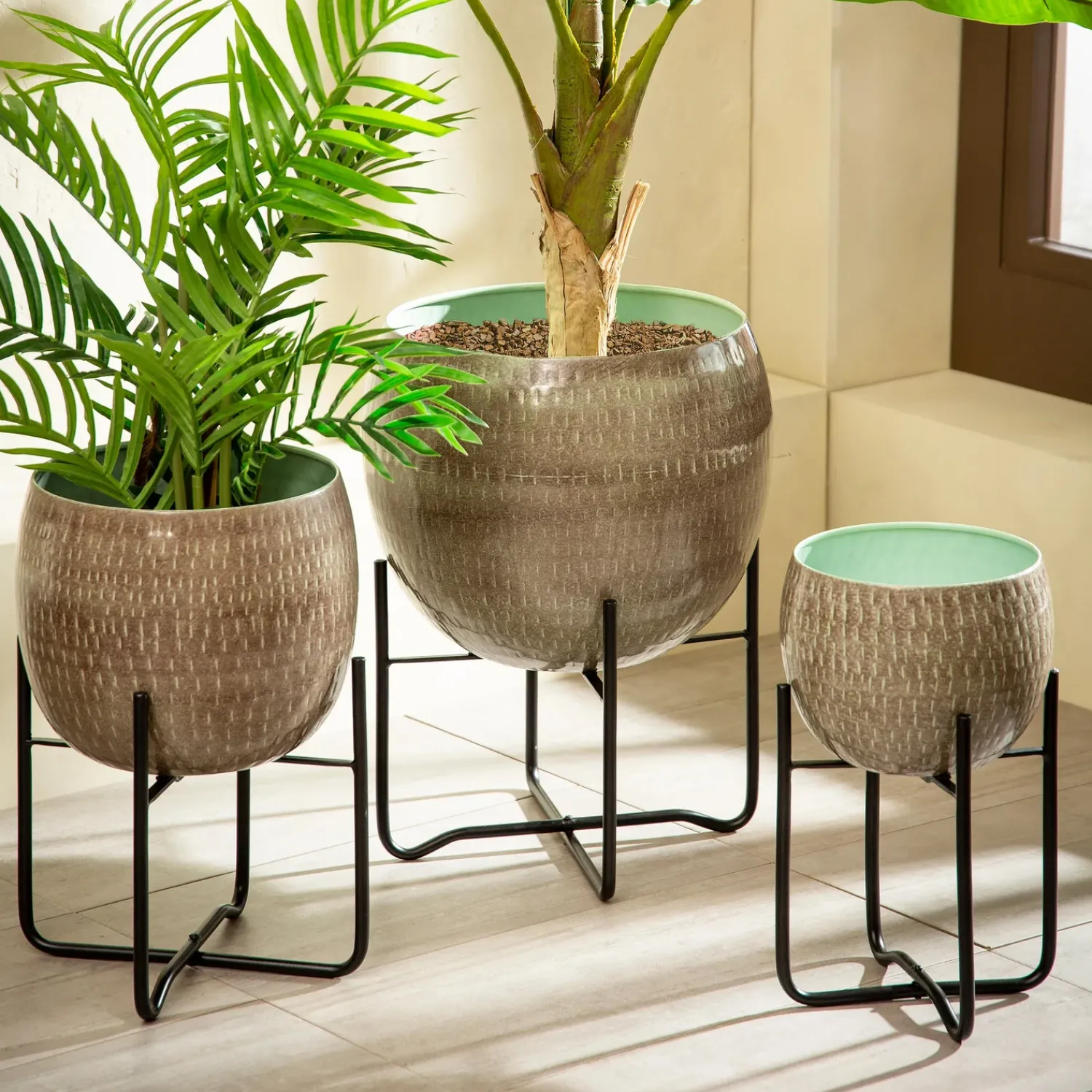 Plow & Hearth Planters & Plant Stands>Indoor/Outdoor Distressed Green and Brown Planters, Set of 2