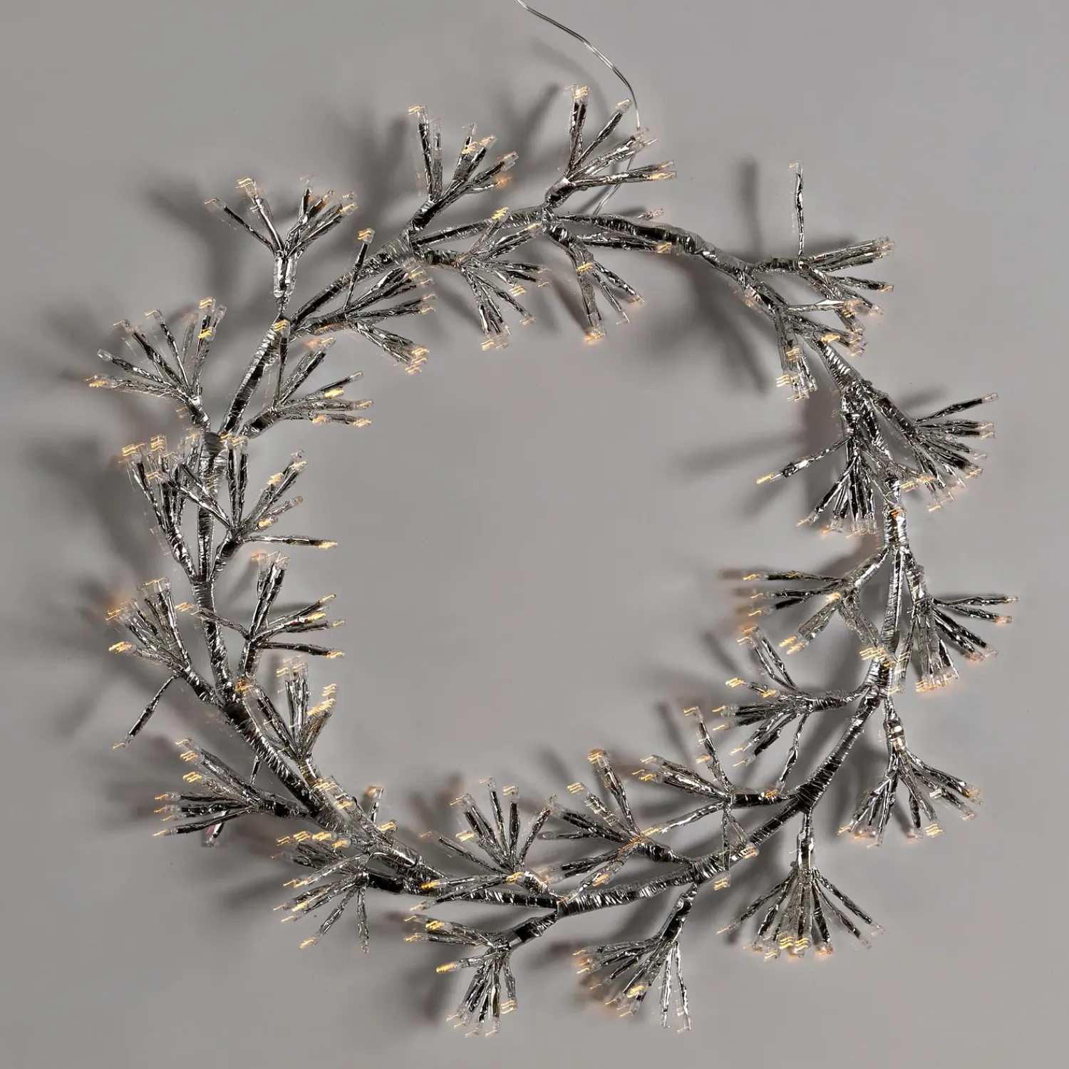 Plow & Hearth Wreaths|Lighted Accents>Indoor/Outdoor Electric Lighted Wreath Holiday Decoration