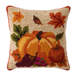 Plow & Hearth Outdoor Throw Pillows|Decorative Pillows>Indoor/Outdoor Fall Bounty Hand Hooked Polypropylene Throw Pillow
