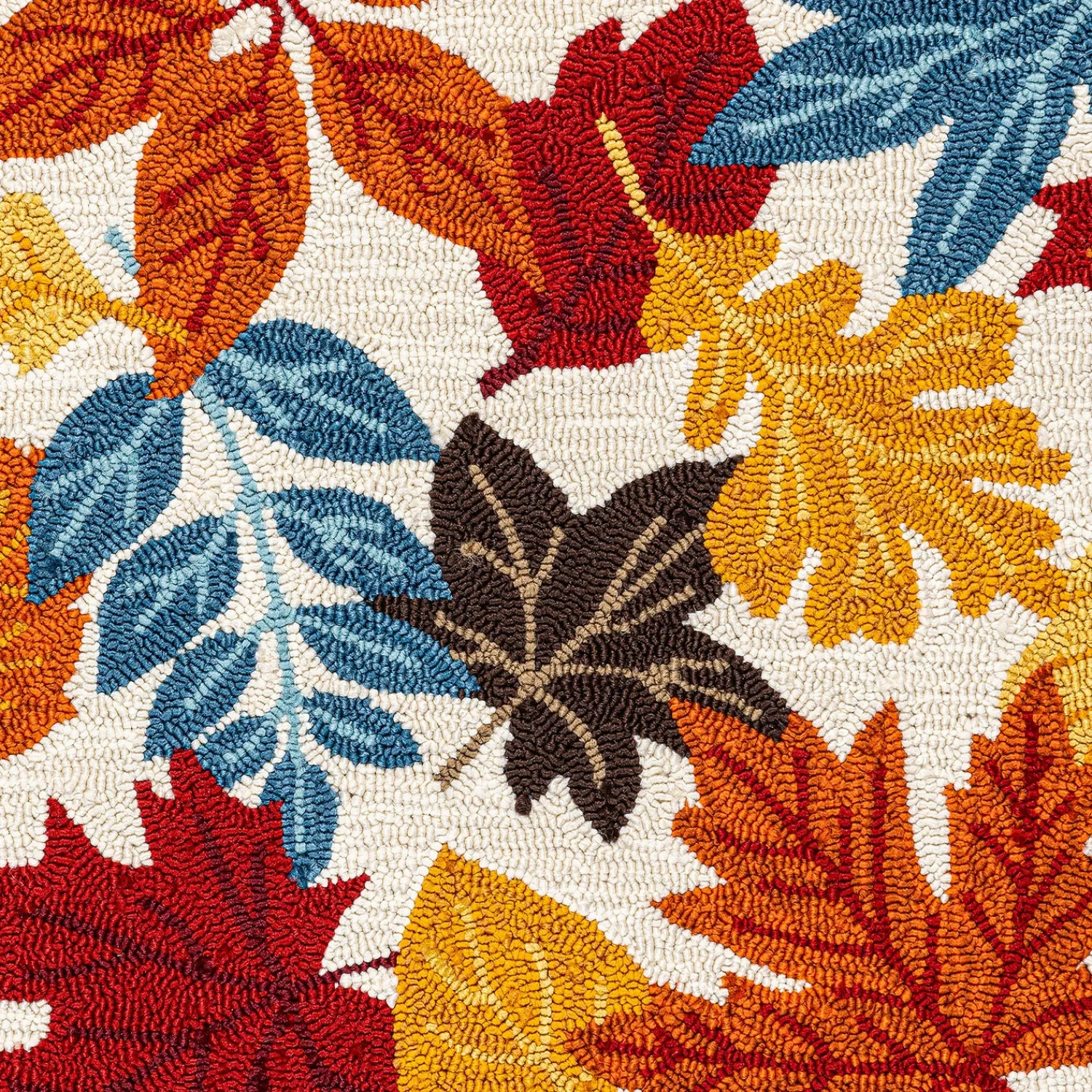 Plow & Hearth Hooked Rugs>Indoor/Outdoor Fall Leaves Hooked Polypropylene Accent Rug 24"x42"