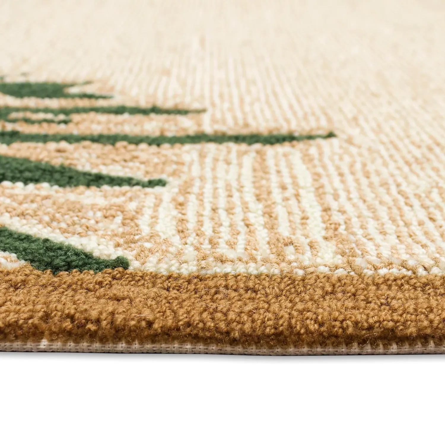 Plow & Hearth Area Rugs>Indoor/Outdoor Forest Lake Border Rug, 5' x 7'6" Natural