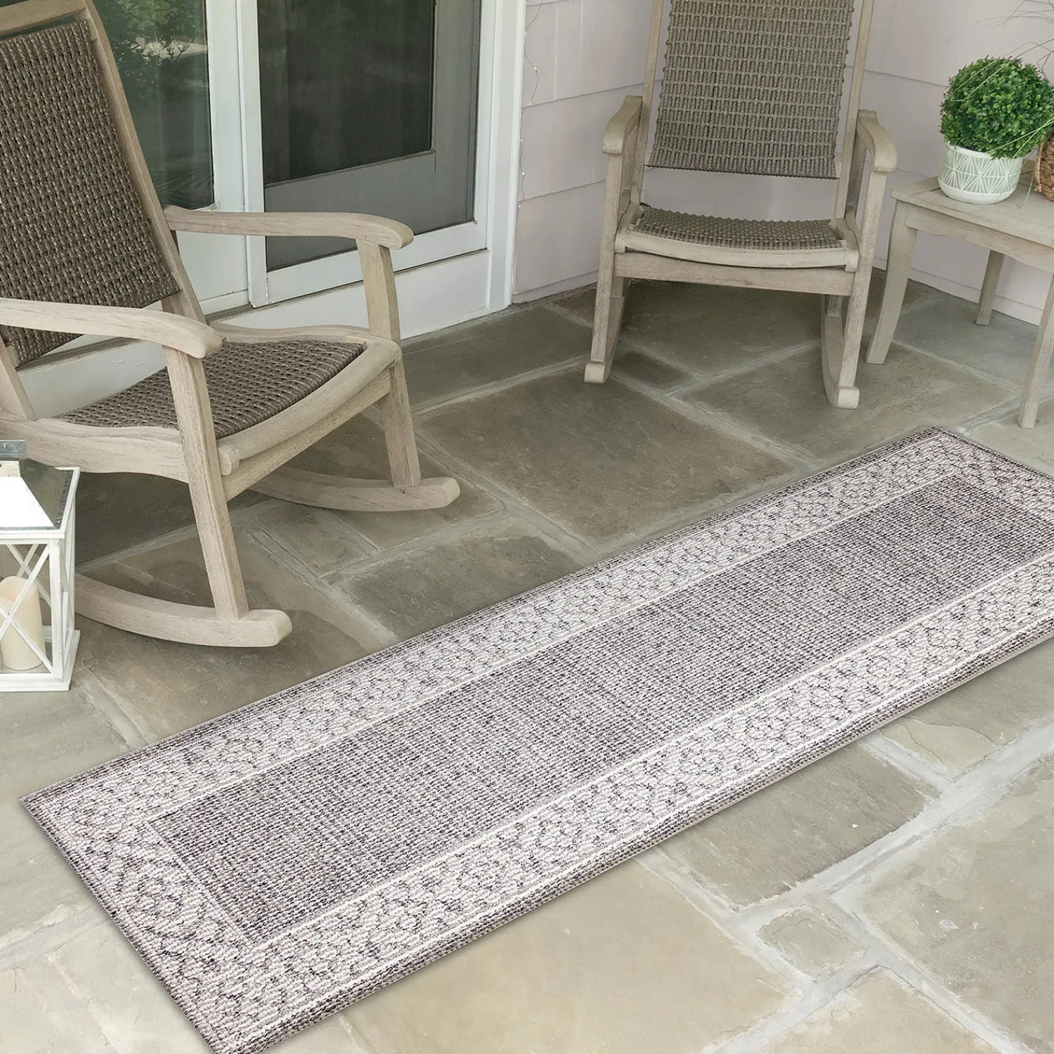Plow & Hearth Area Rugs>Indoor/Outdoor Kitty Hawk Border Rug, 5'3" x 7'3"