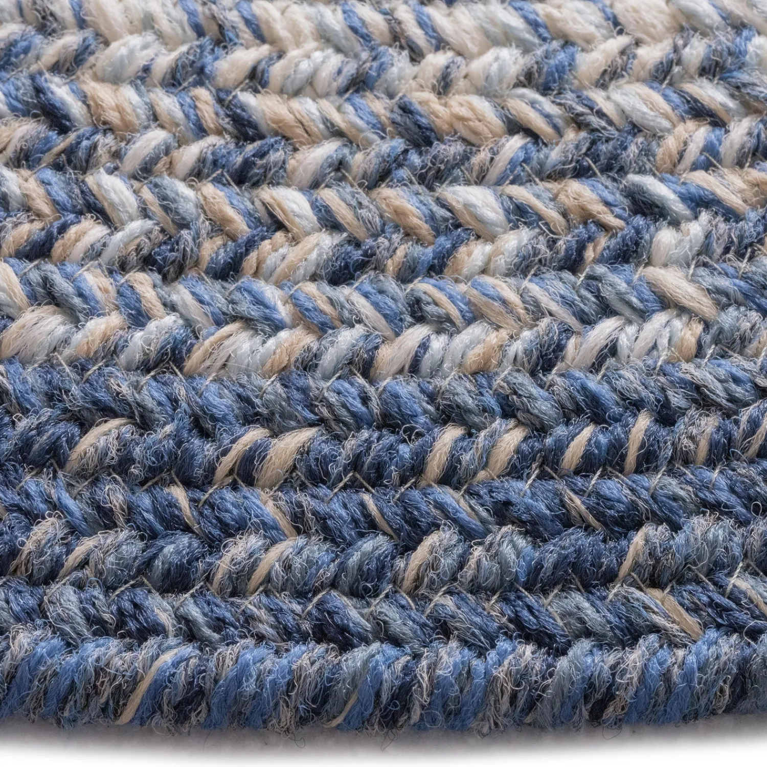 Plow & Hearth Area Rugs>Indoor/Outdoor Oval Woodridge Braided Polypropylene Rug, 5'6" Round