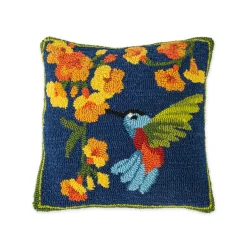 Plow & Hearth Outdoor Throw Pillows|Decorative Pillows>Indoor/Outdoor Trumpet Vine With Hummingbird Hooked Polypropylene Throw Pillow