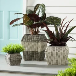 Plow & Hearth Planters & Plant Stands><noscript><img width=