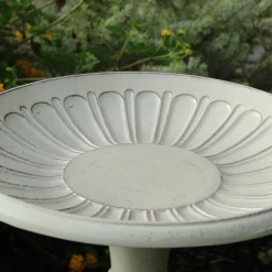 Plow & Hearth Birdbaths>Kingston Vintage White Standing Metal Birdbath on Pedestal