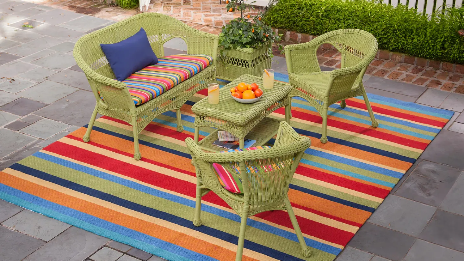 Plow & Hearth Area Rugs>Lexington Trellis Rug, 7'10"x 10'10" Navy