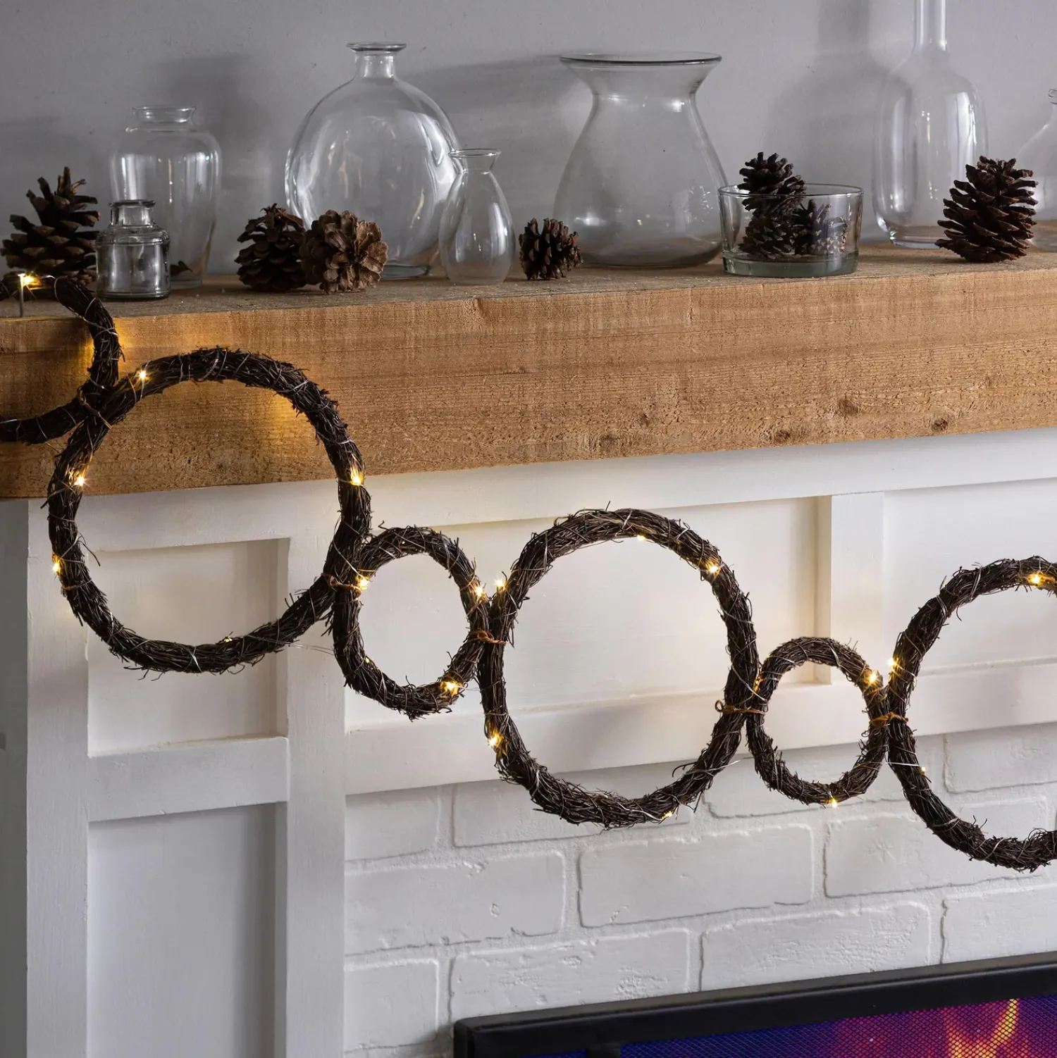 Plow & Hearth Lighted Trees & Garlands|Lighted Accents>Lighted Grapevine Holiday Garland
