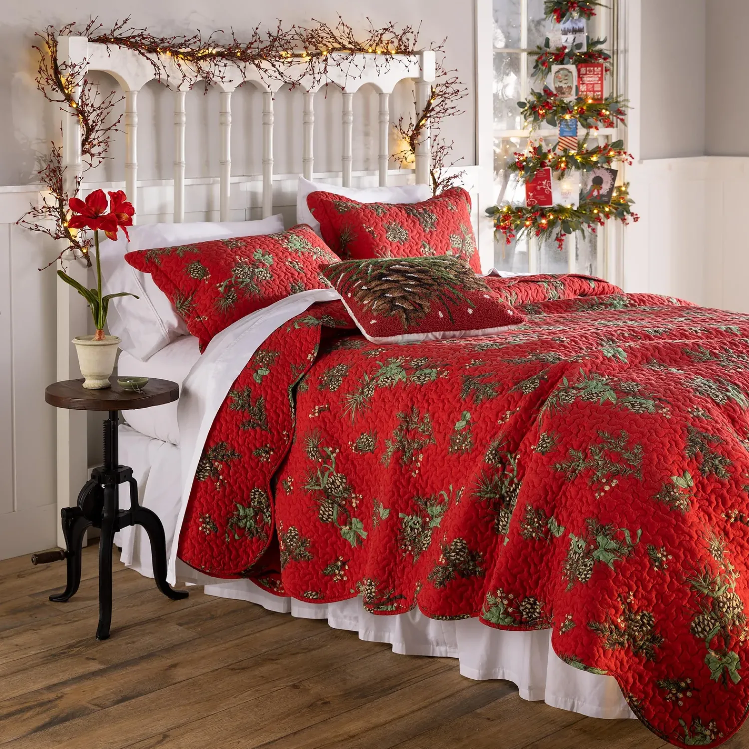 Plow & Hearth Decorative Accents|Faux Flowers & Plants>Lighted Hanging Wall Christmas Tree