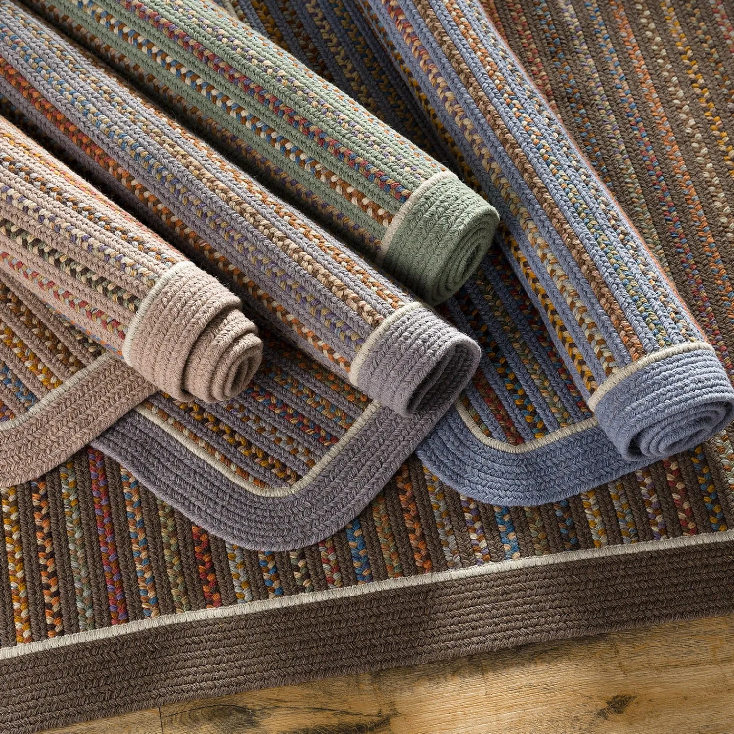 Plow & Hearth Area Rugs>Lynnhaven Wool Solid Border Braided Rug, 3' x 5'