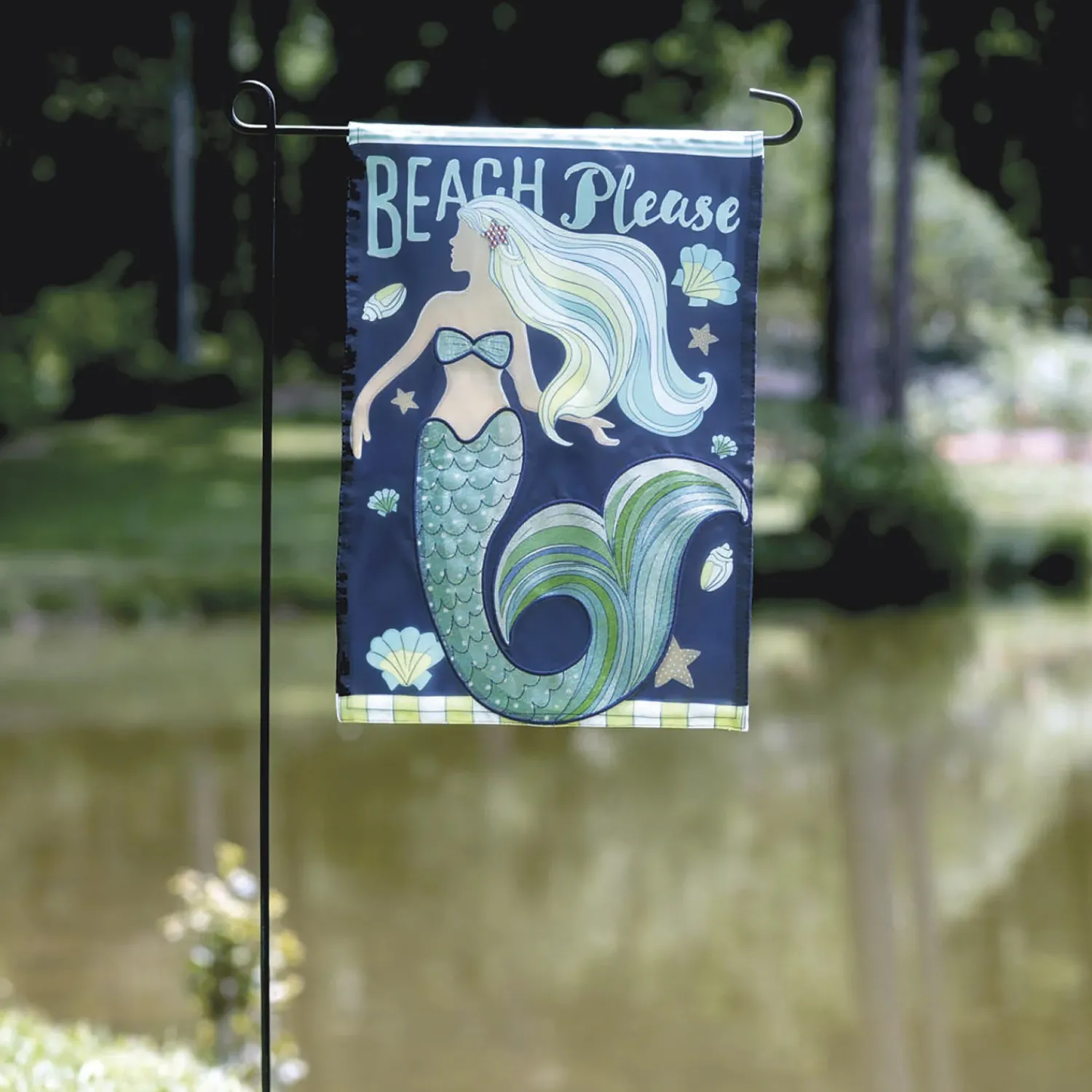 Plow & Hearth Garden Flags>Mermaid Beach Applique Garden Flag