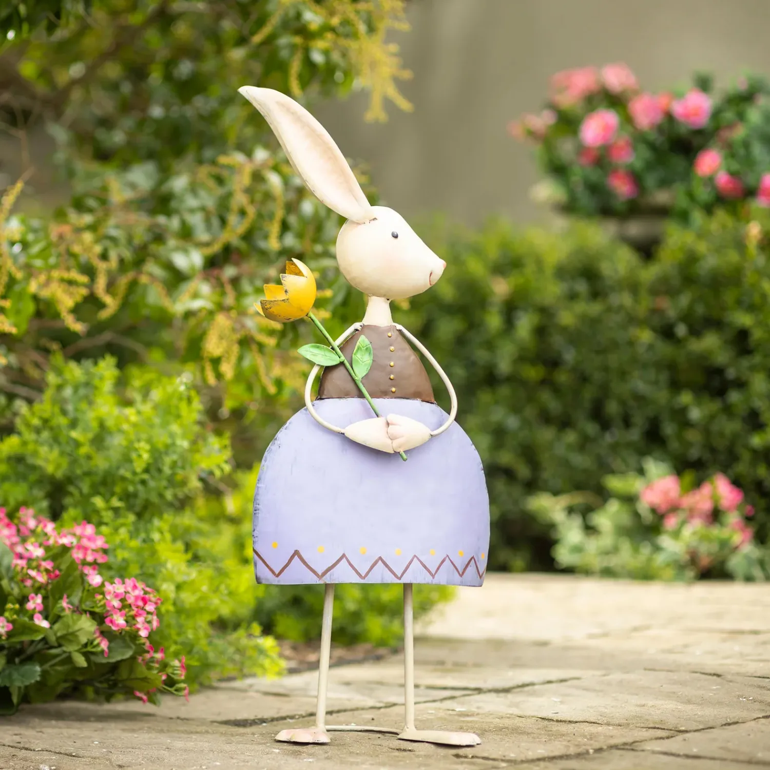 Plow & Hearth Garden Statues>Metal Bunny With Flower Garden Statue