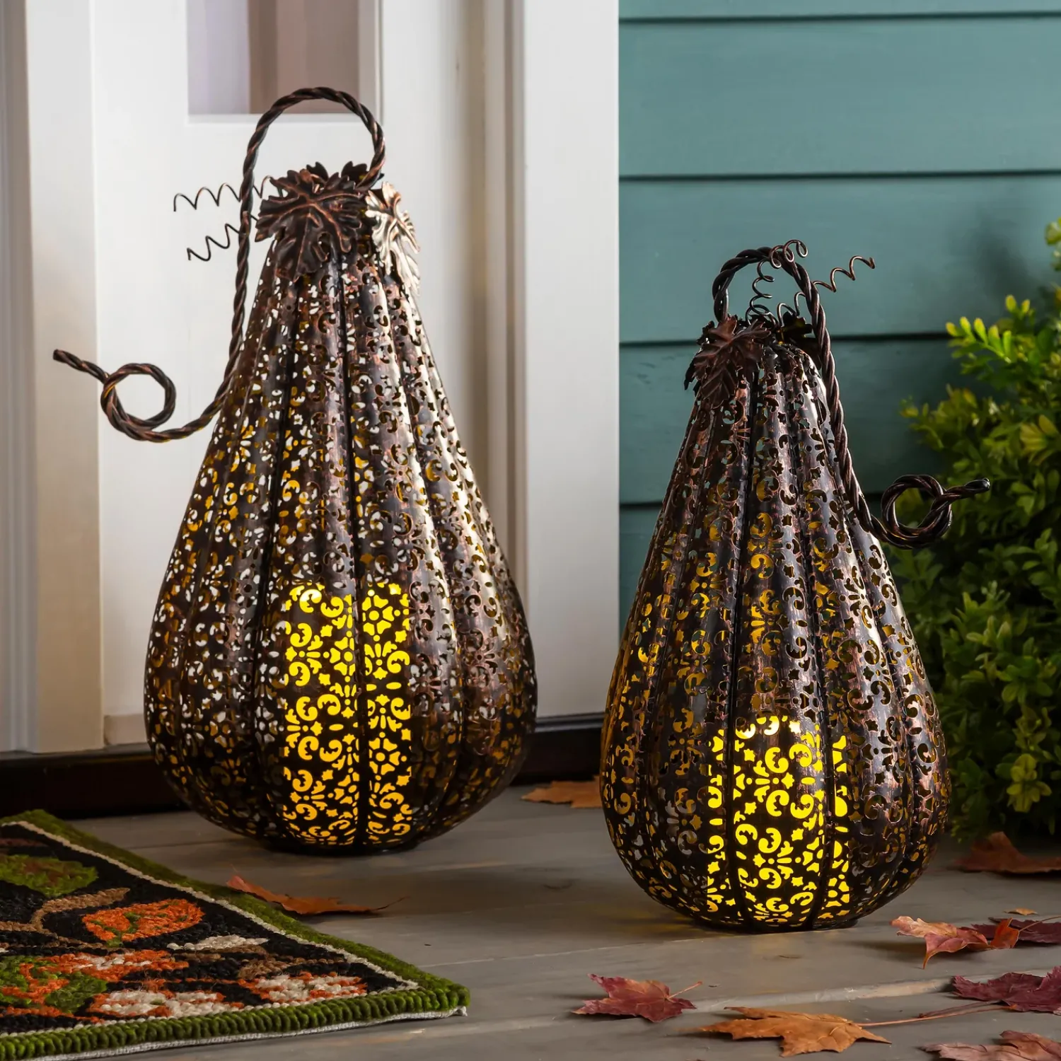 Plow & Hearth Candles & Lanterns>Metal Pumpkin Lantern, Small