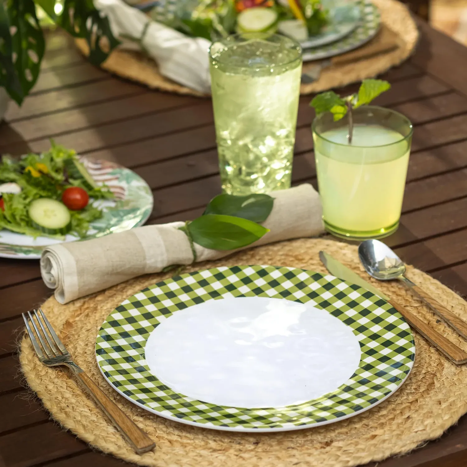 Plow & Hearth Plates & Platters>Moss Gingham Melamine Dinner Plates, Set of 6