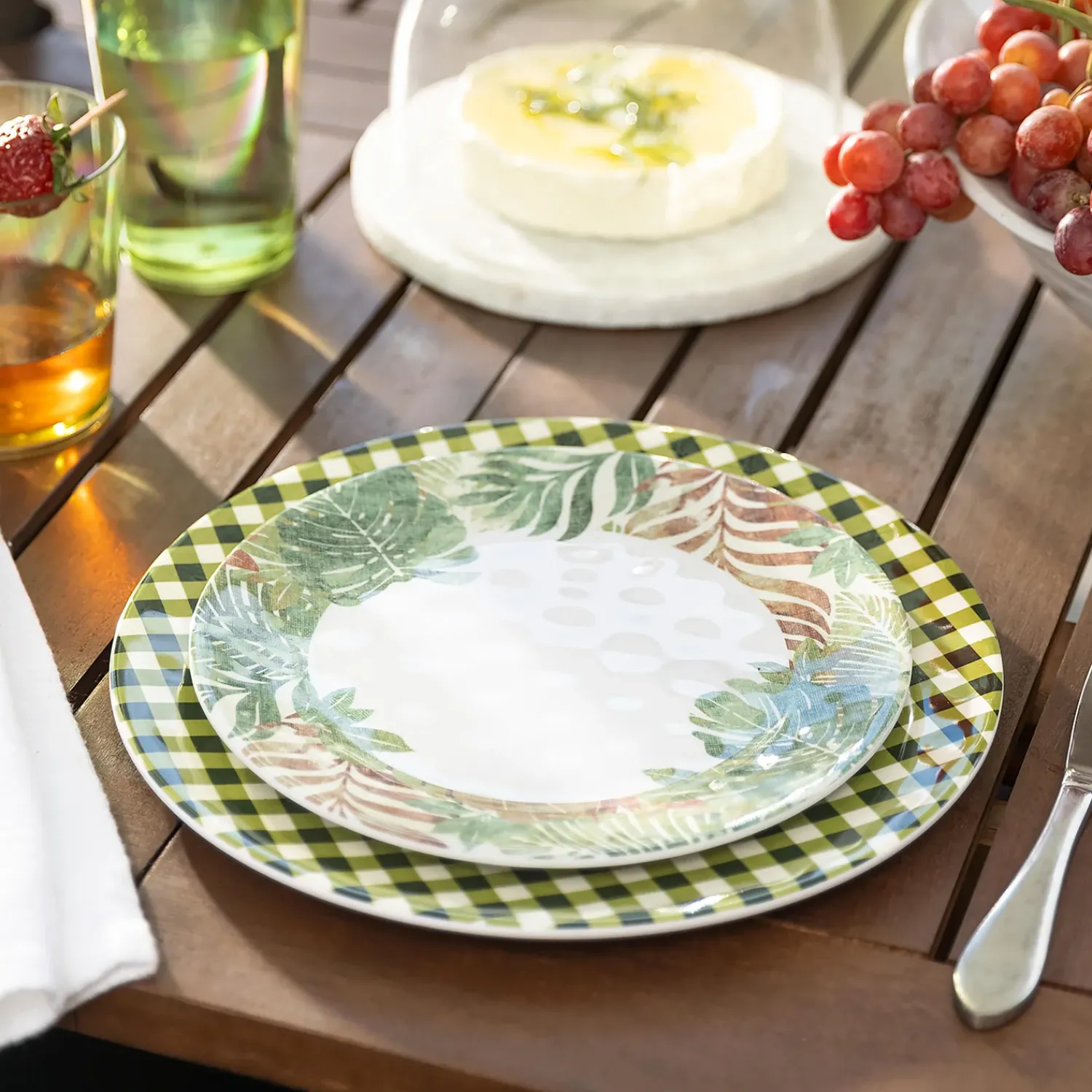 Plow & Hearth Plates & Platters>Moss Gingham Melamine Dinner Plates, Set of 6