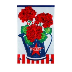 Plow & Hearth House & Estate Flags>Patriotic Geraniums Applique House Flag