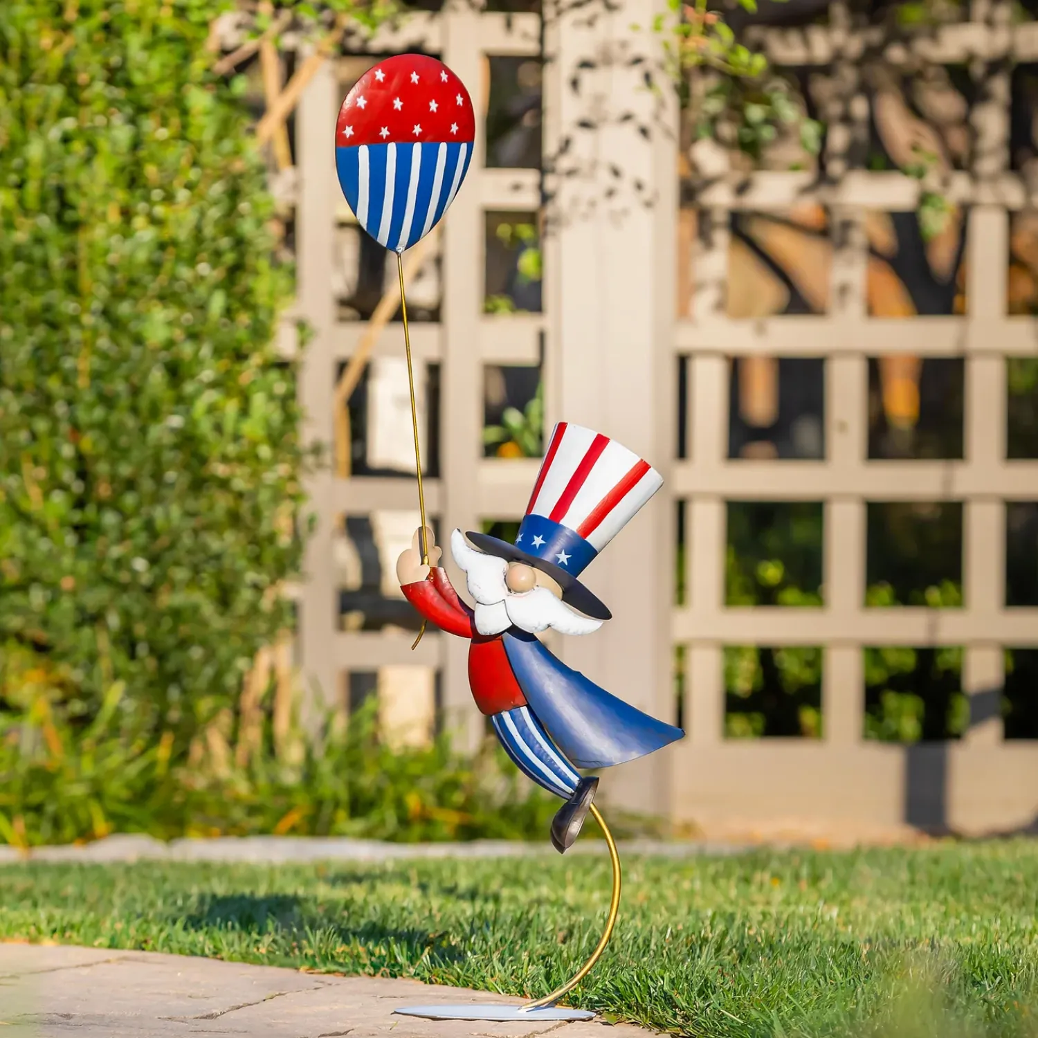 Plow & Hearth Garden Statues>Patriotic Uncle Sam with Balloon Garden Statue