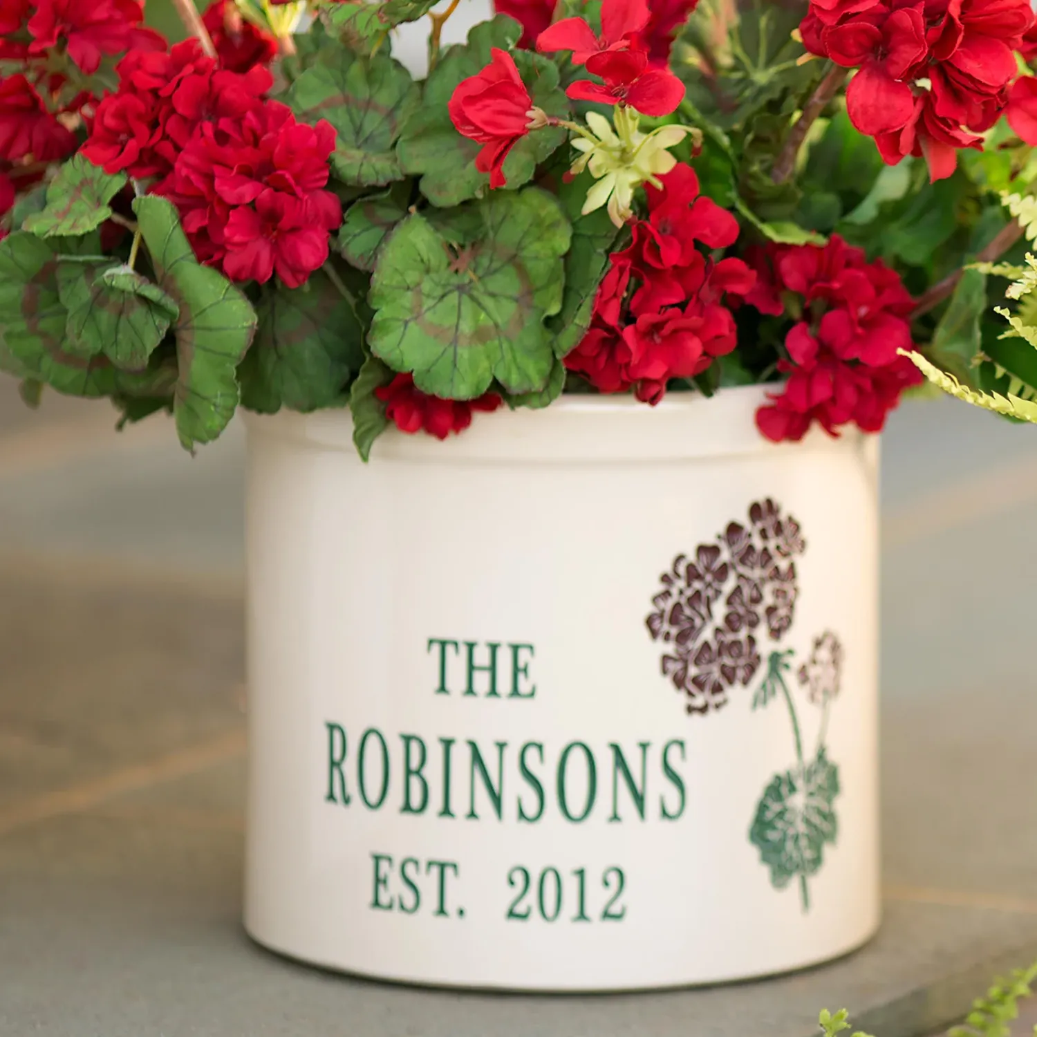 Plow & Hearth Planters & Plant Stands>Personalized Stoneware Crock with Geranium Design