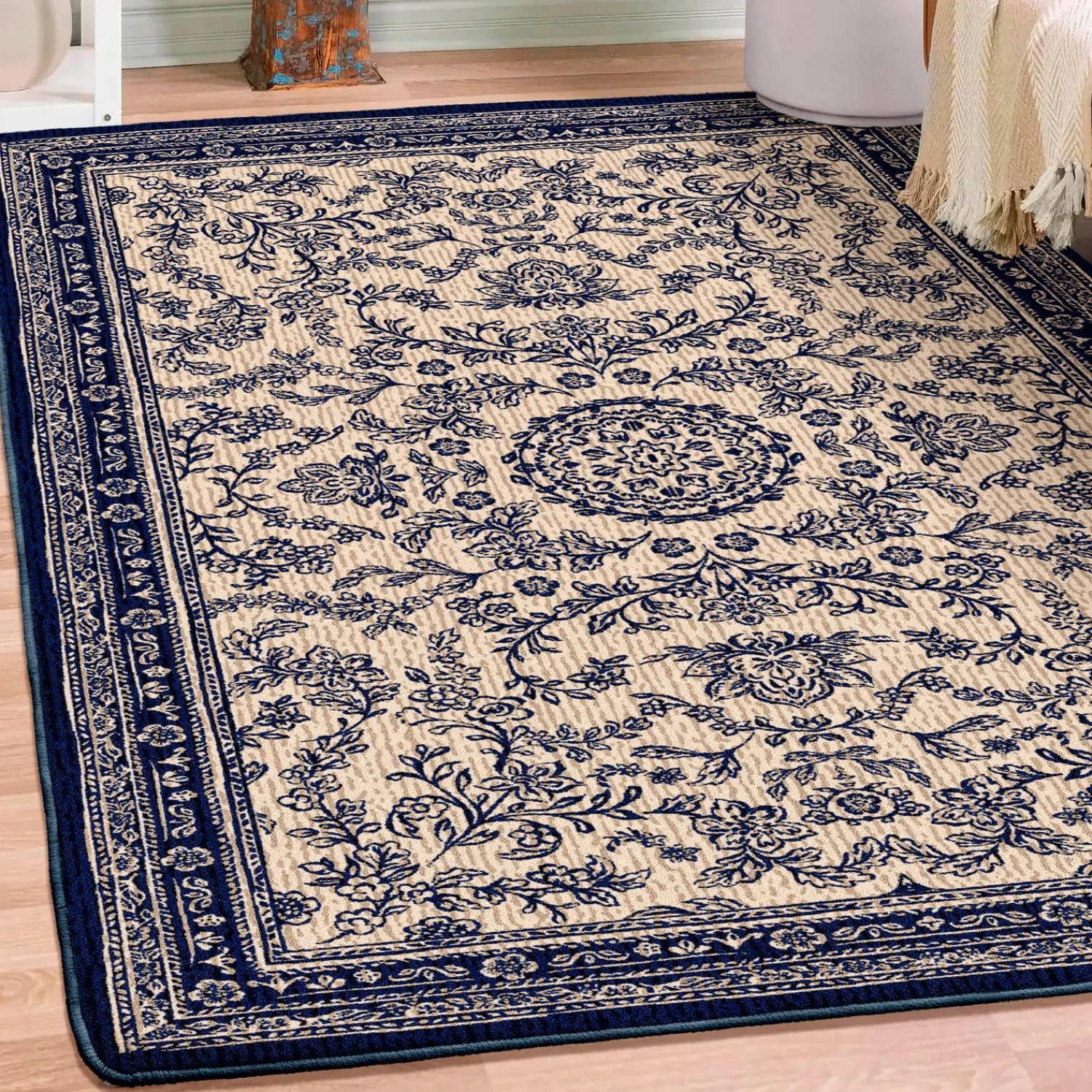 Plow & Hearth Area Rugs>Porcelain Garden EnduraStran® Rug, 3' x 4' Blue