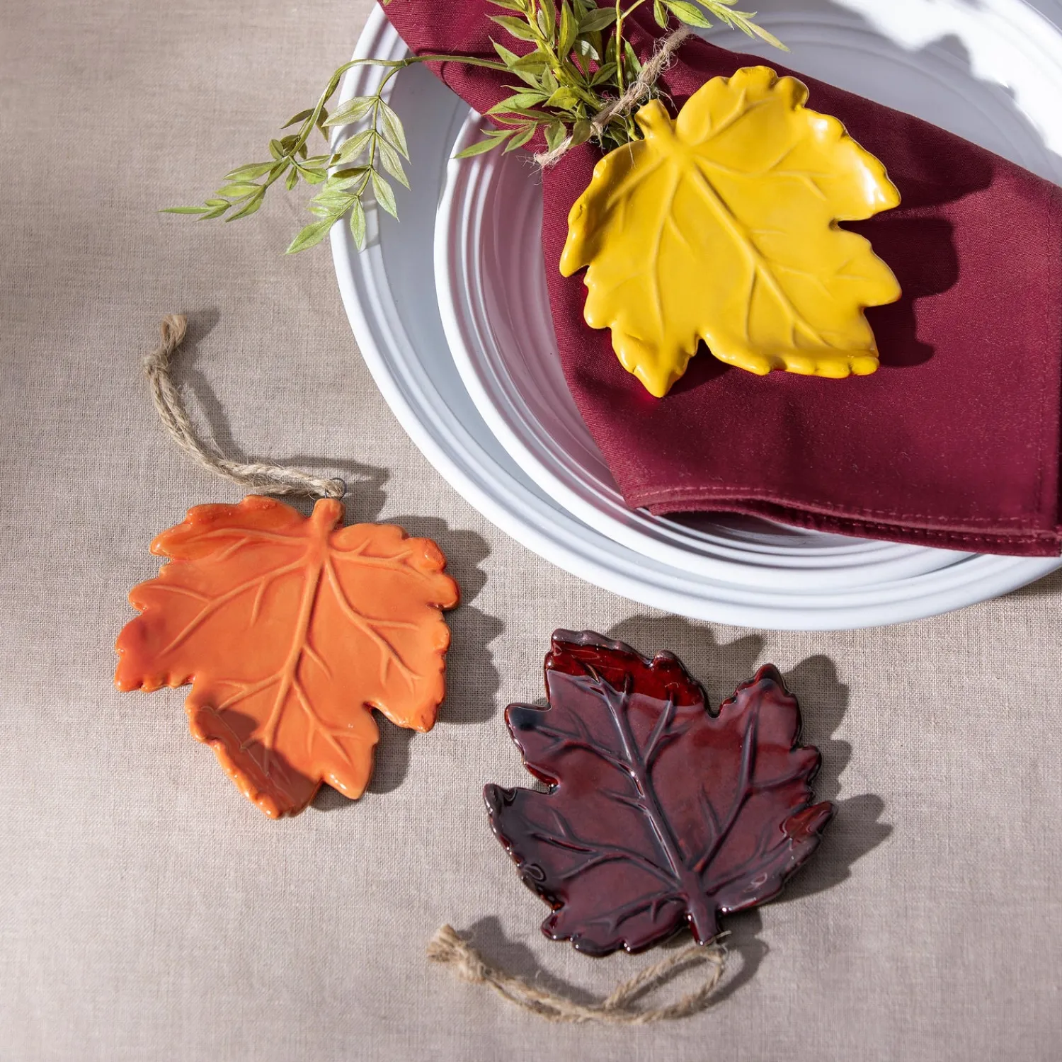 Plow & Hearth Decorative Accents>4" Ceramic Hanging Décor Set, Leaf