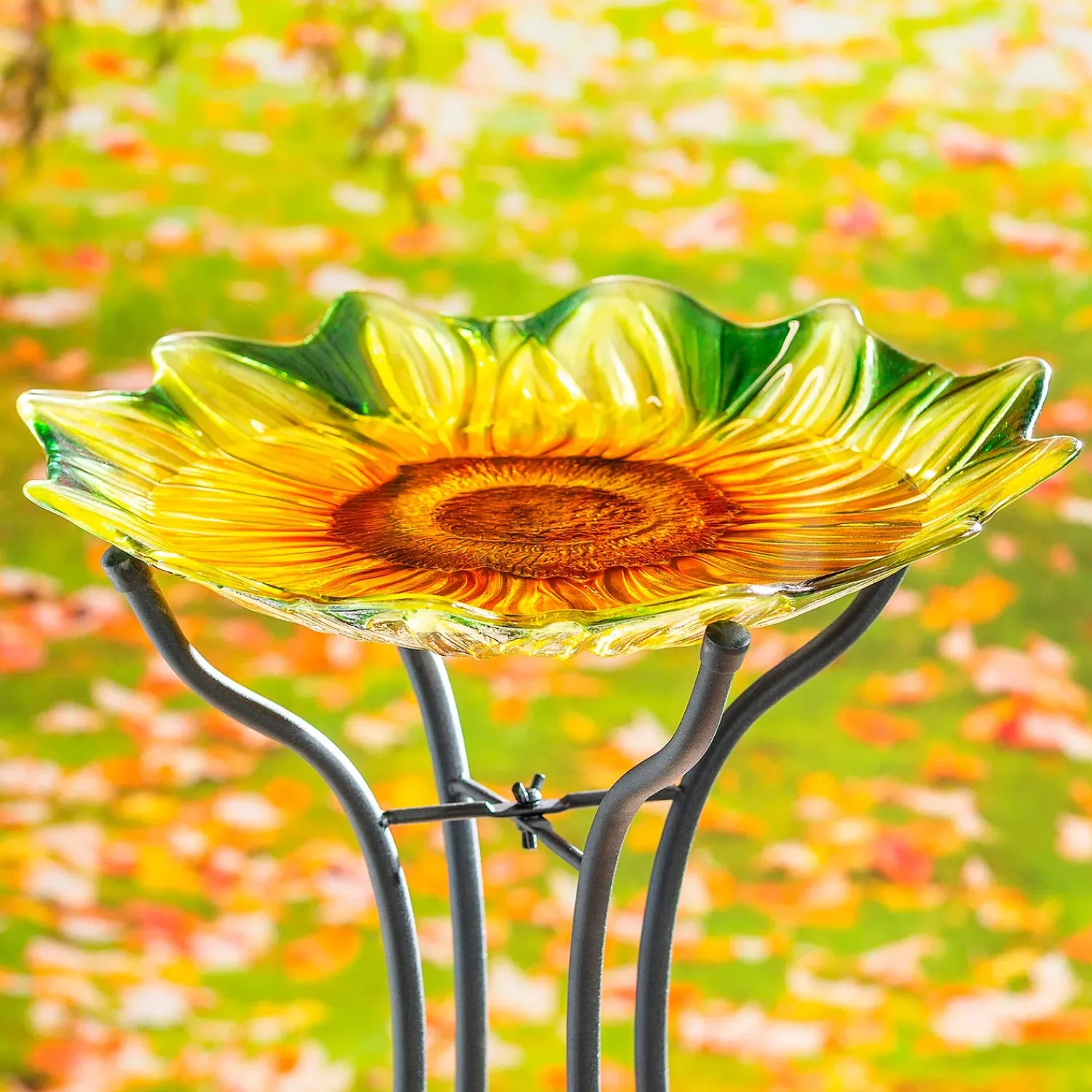 Plow & Hearth Birdbaths>18" Hand Painted and Embossed Shaped Bird Bath, Sunflower