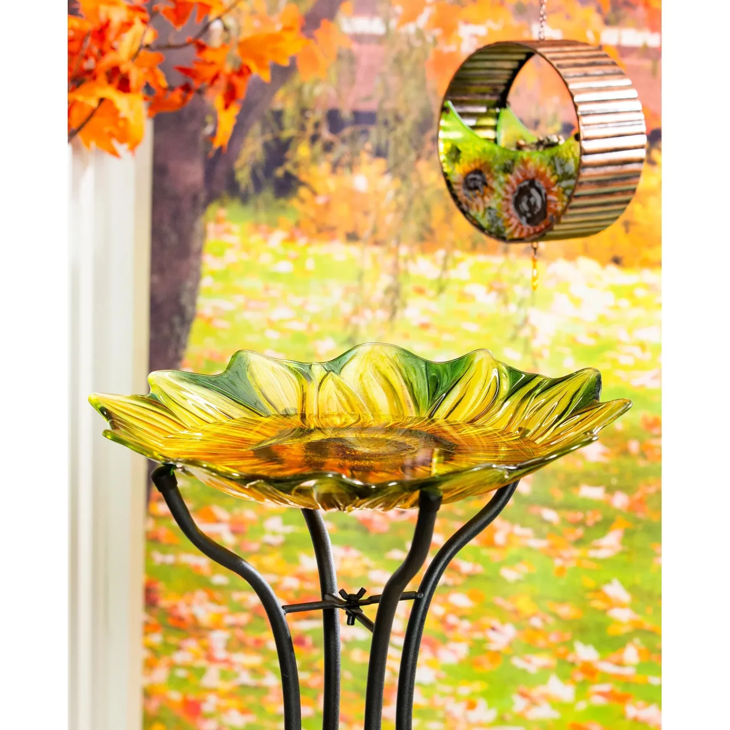 Plow & Hearth Birdbaths>18" Hand Painted and Embossed Shaped Bird Bath, Sunflower