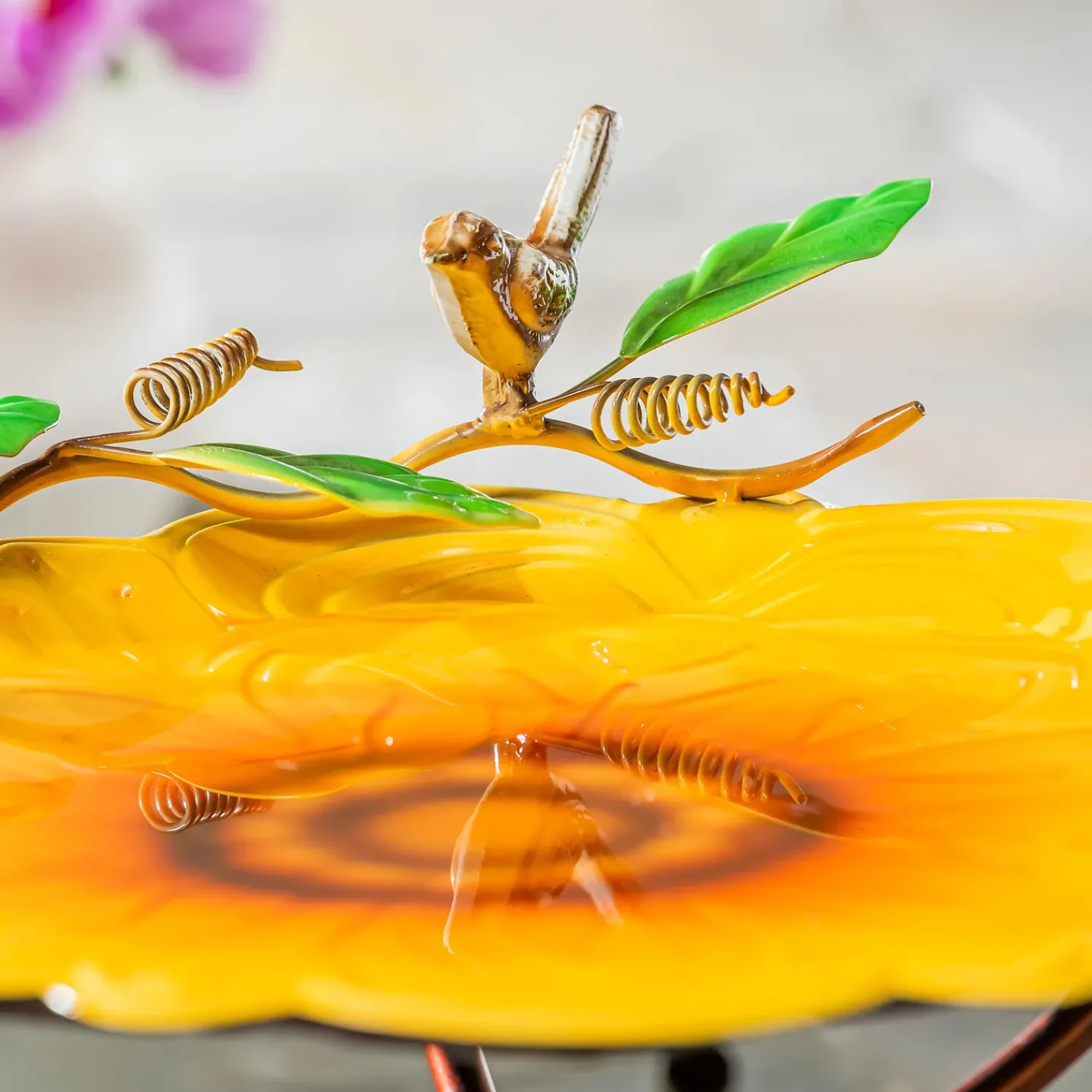 Plow & Hearth Birdbaths>17" Metal Sculpted Edge Bird Bath, Sunflower