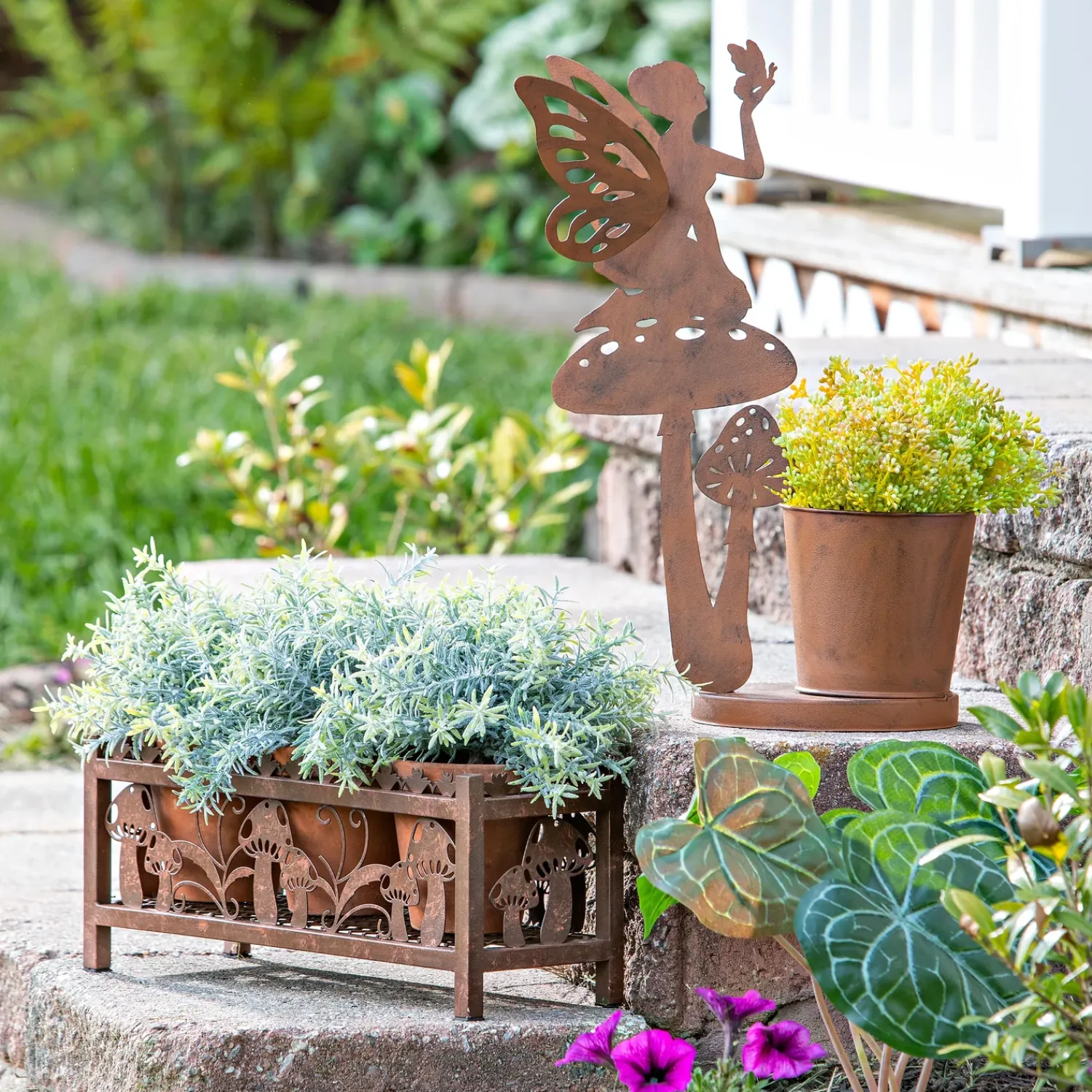 Plow & Hearth Planters & Plant Stands>Rustic Finish Mushroom Planter