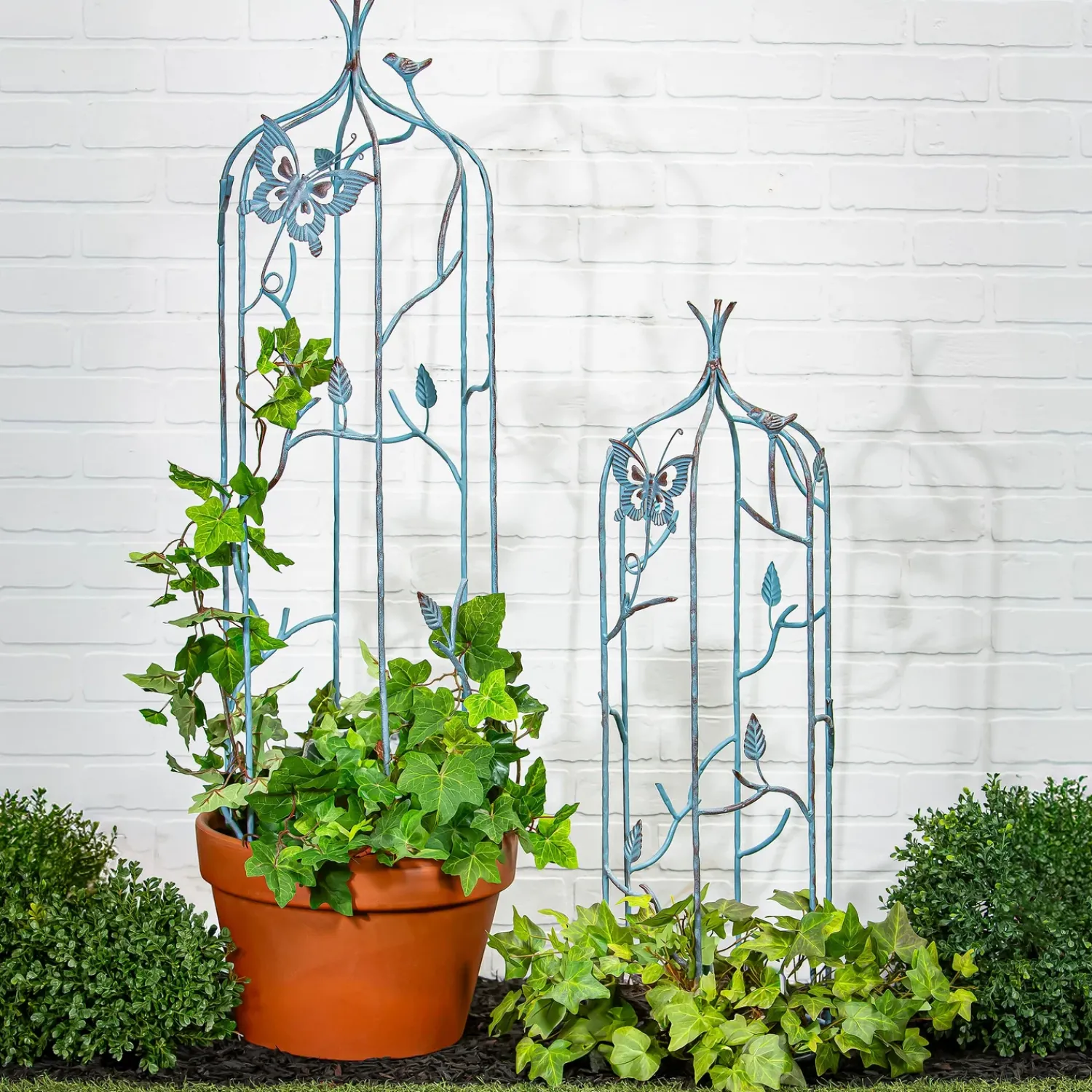 Plow & Hearth Arbors & Trellises>Set of 2 Metal Butterfly Obelisk with Verdigris Finishing