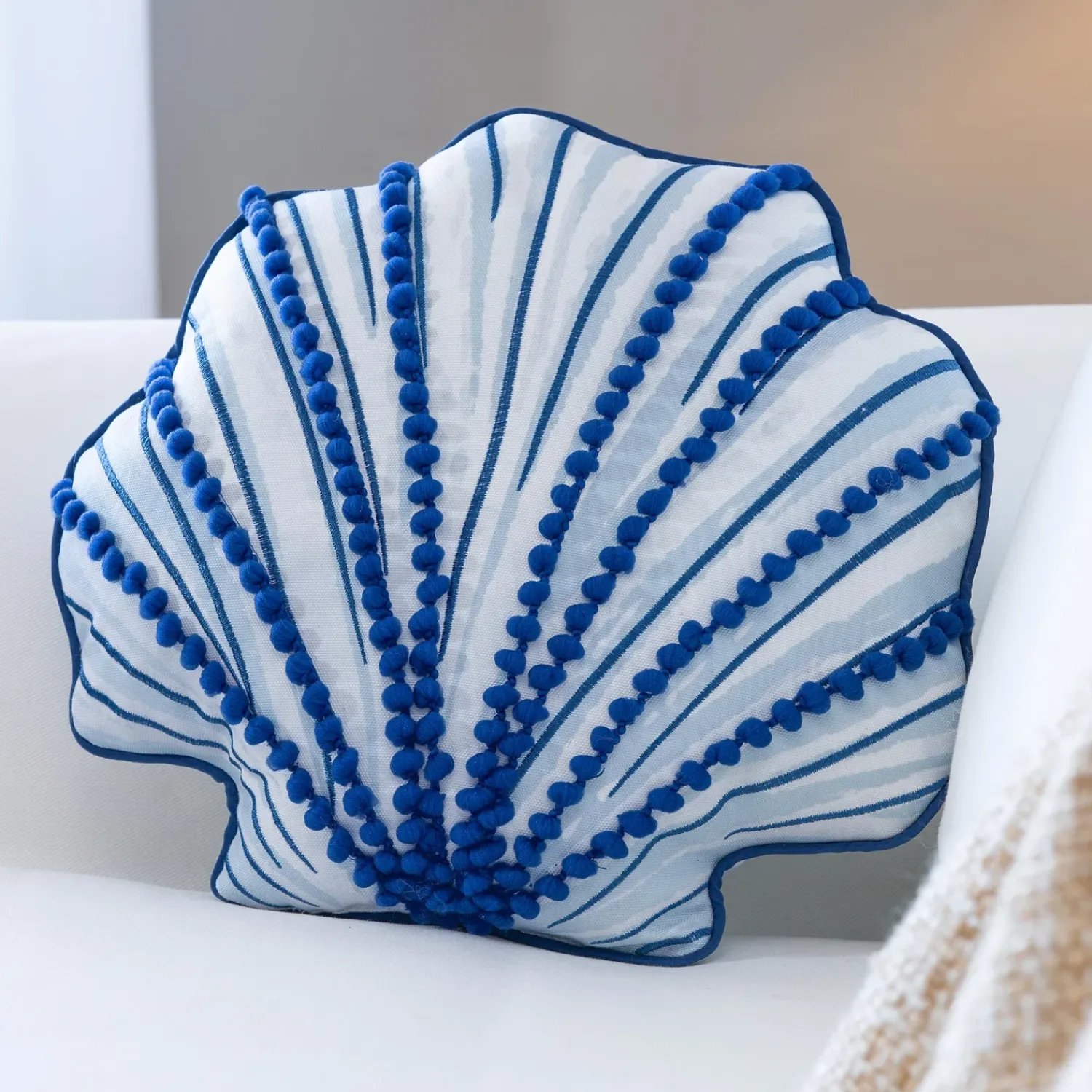 Plow & Hearth Decorative Pillows>Shaped Coastal Pillow, Shell