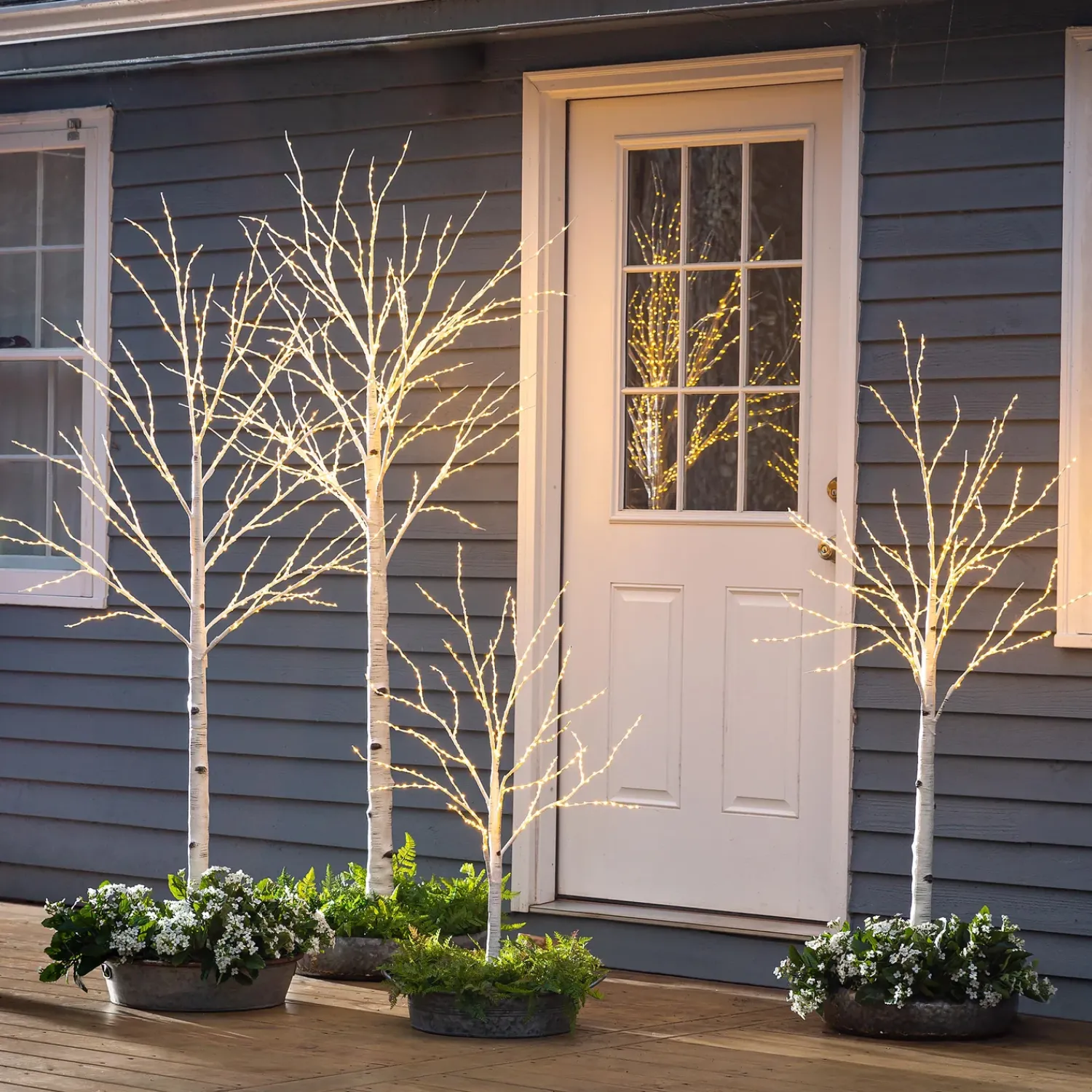 Plow & Hearth Lighted Trees & Garlands>Small Indoor/Outdoor Birch Tree with 300 Warm Lights White