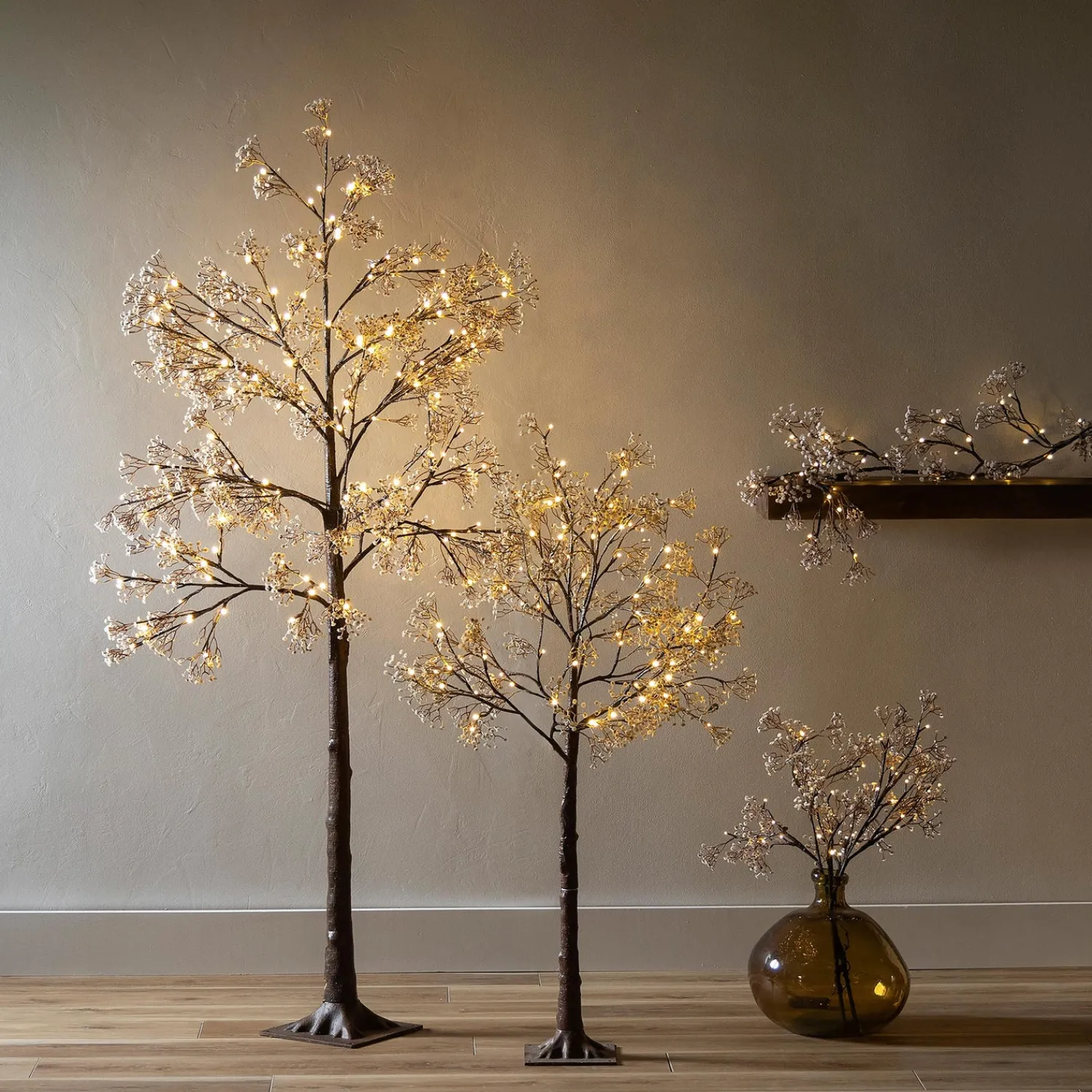 Plow & Hearth Lighted Trees & Garlands>Small Indoor/Outdoor Electric Lighted Baby's Breath Tree, 4'H