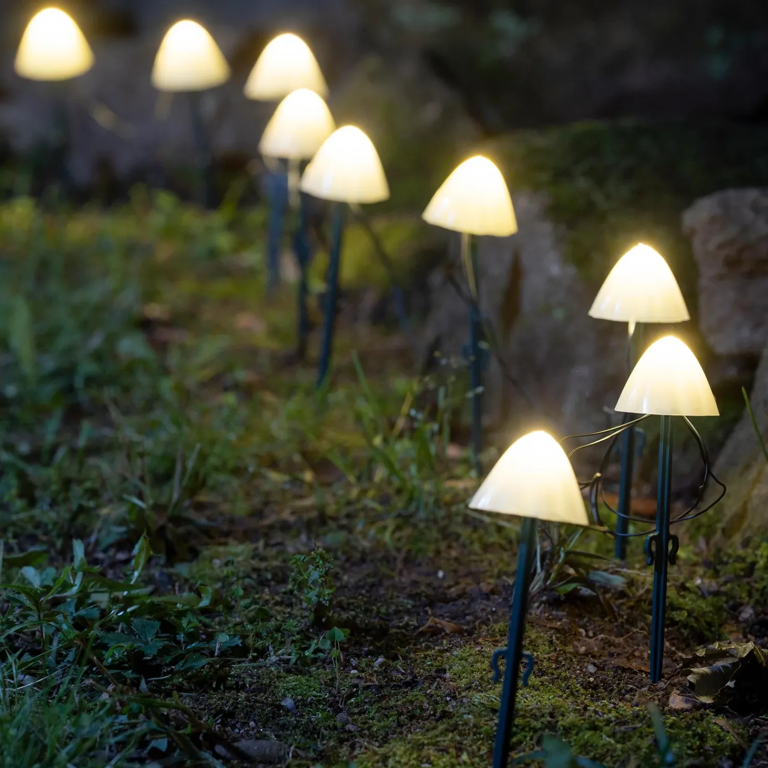 Plow & Hearth Garden Stakes|Solar Accents>Solar Mushroom String Light Stakes